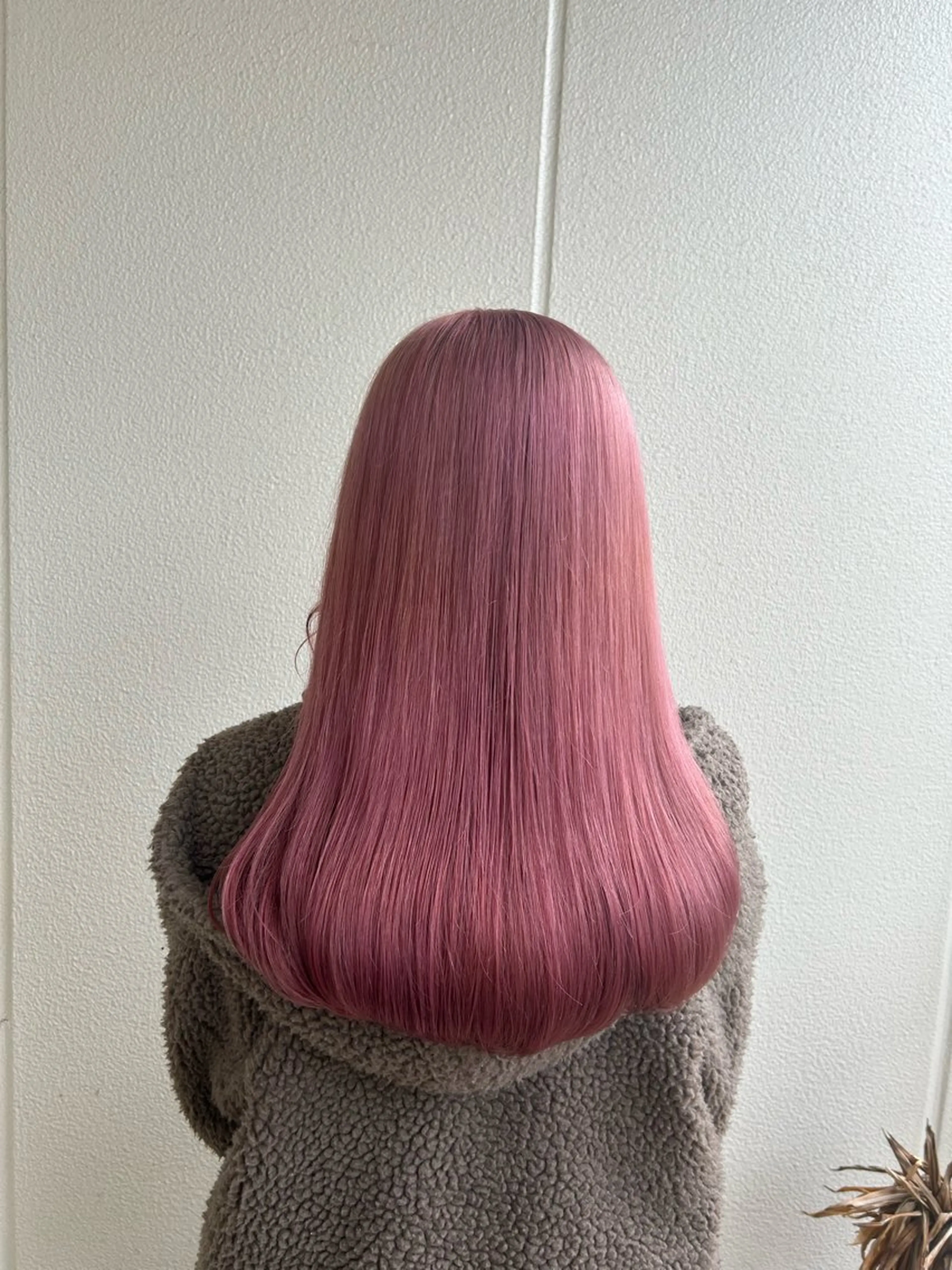 セミロング カラー ヘアアレンジ ピンクカラー シアーピンク 《暖色/韓国hair 》🇰🇷桑原ユキネのヘアスタイル