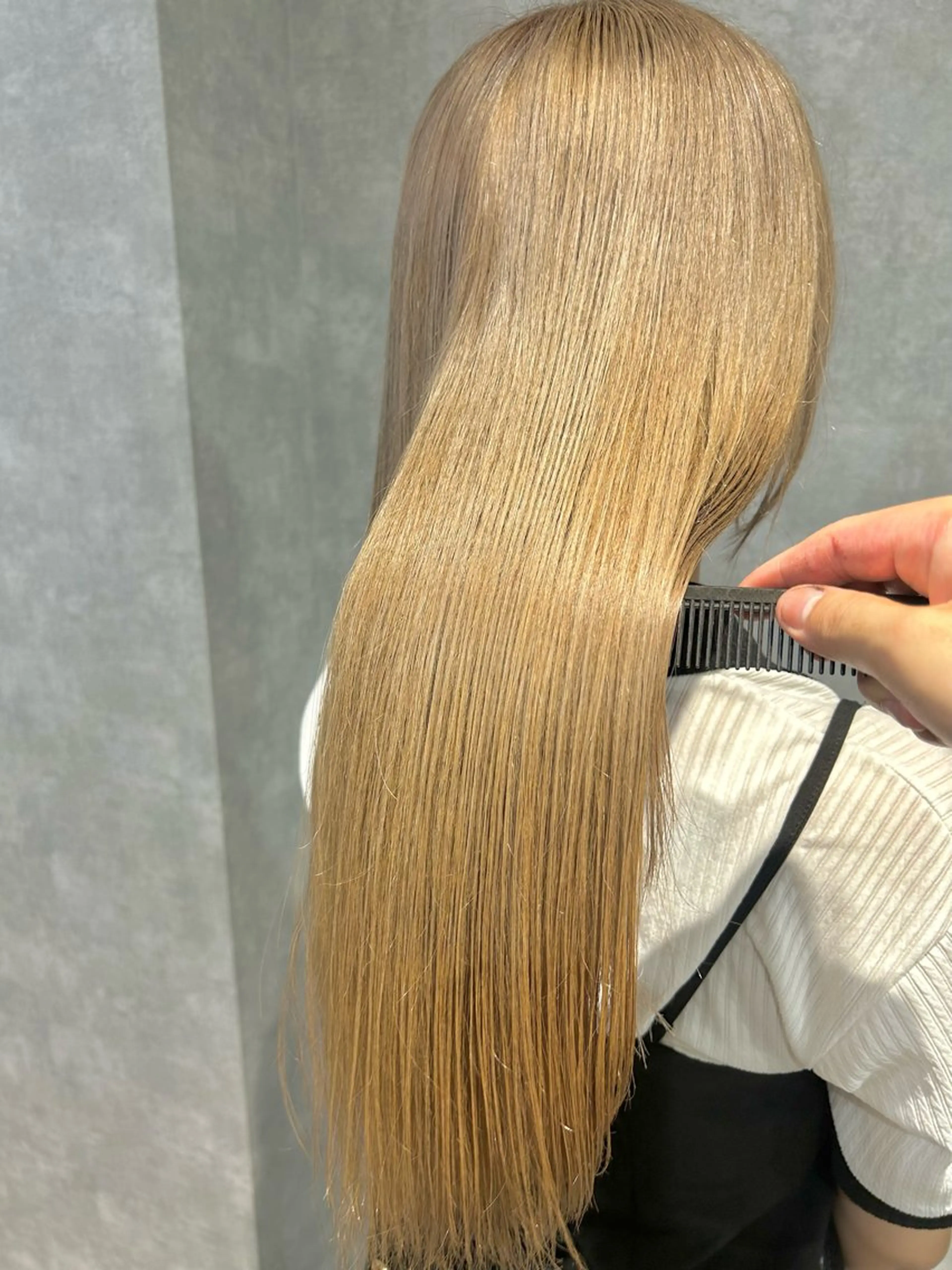 ロング カット ヘアカラー トリートメント レイヤー ハイトーン/YUTOのヘアスタイル