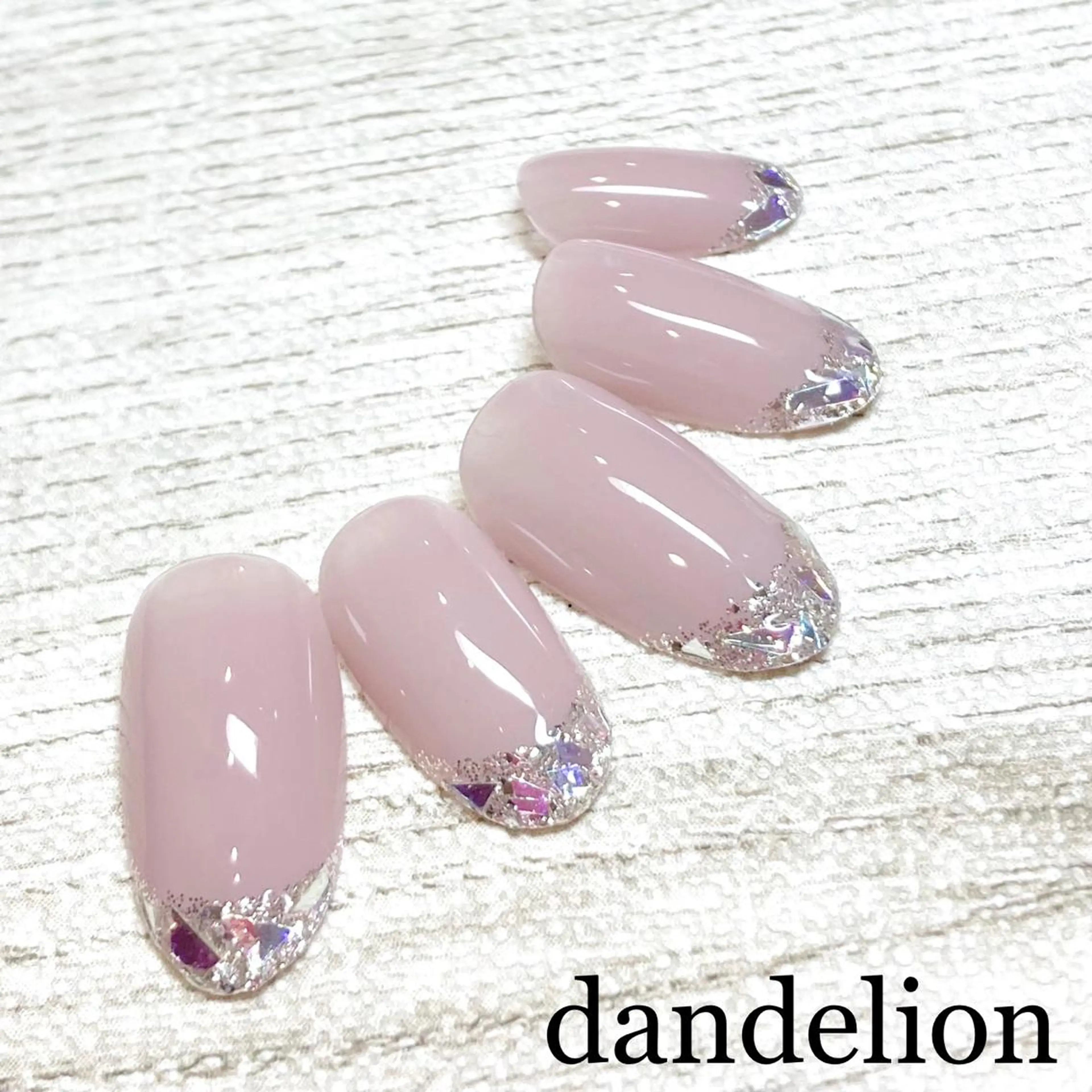 ネイル dandelion ダンデライオンのネイルデザイン