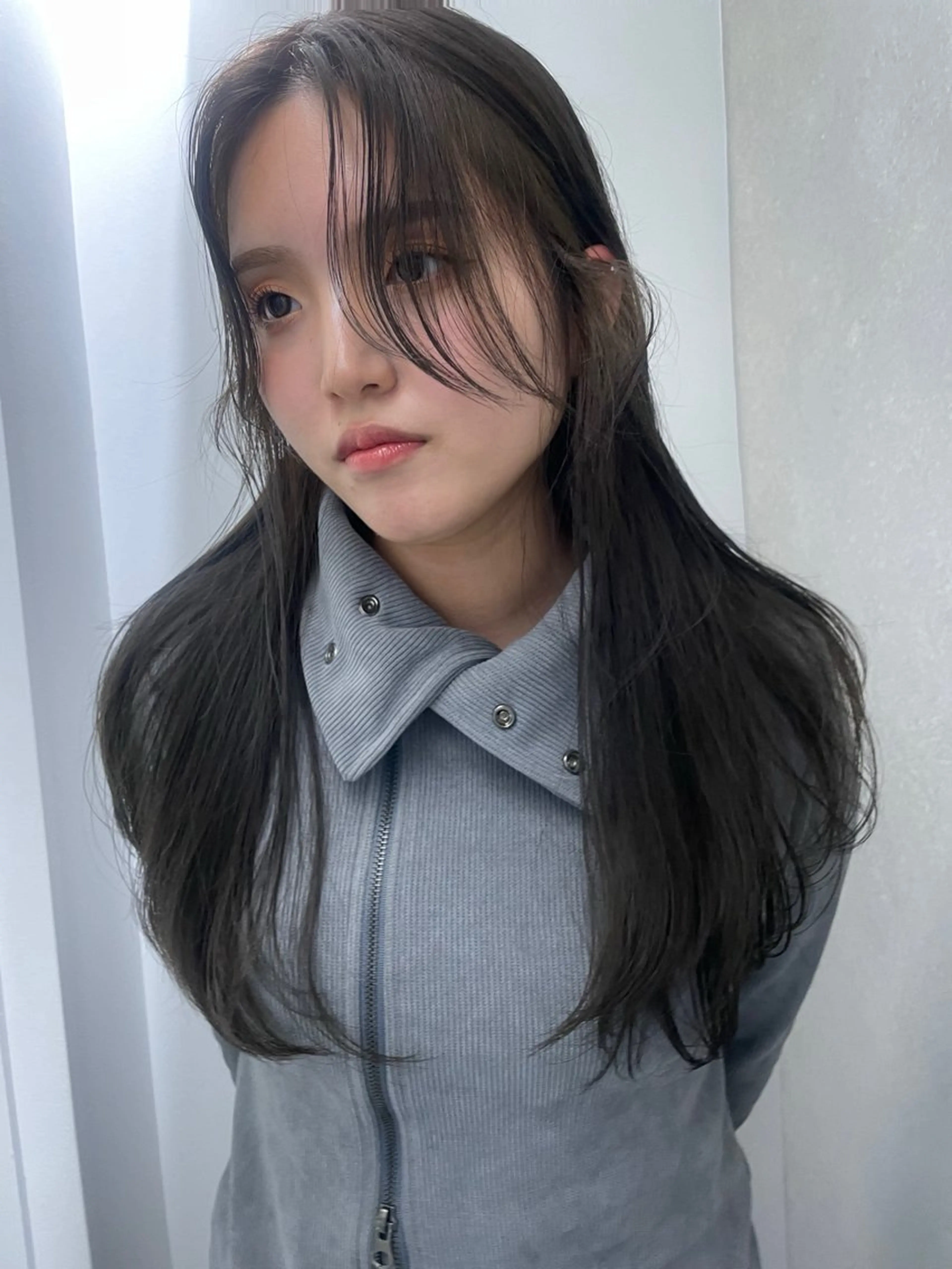 セミロング カラー カット ヘアカラー 🎀ボブ＋ハイトーン シュカ👶🏻のヘアスタイル