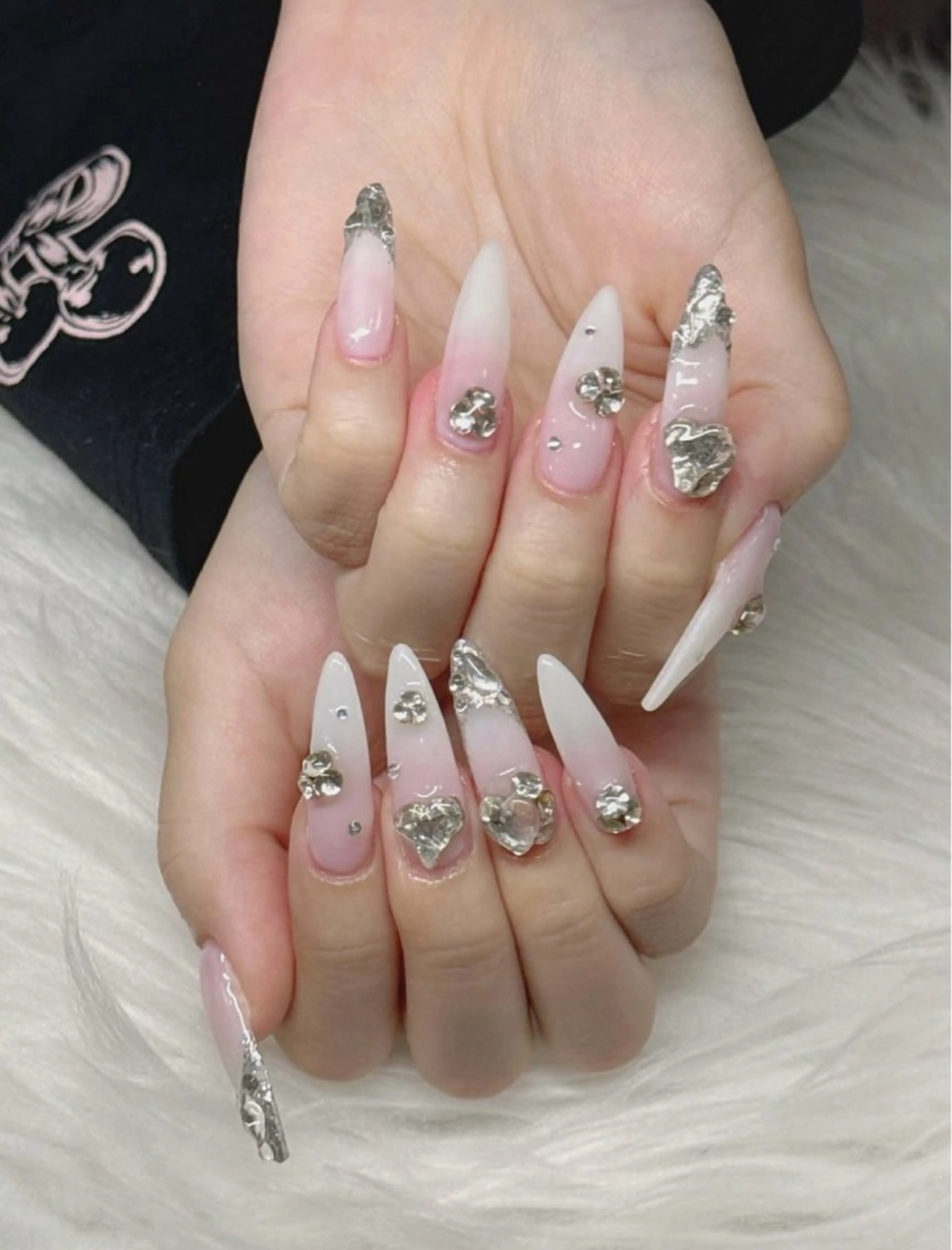 ネイル フレンチネイル グラデーション 韓国ネイル マグネットネイル ミラーネイル ハンドネイル REI nailのネイルデザイン