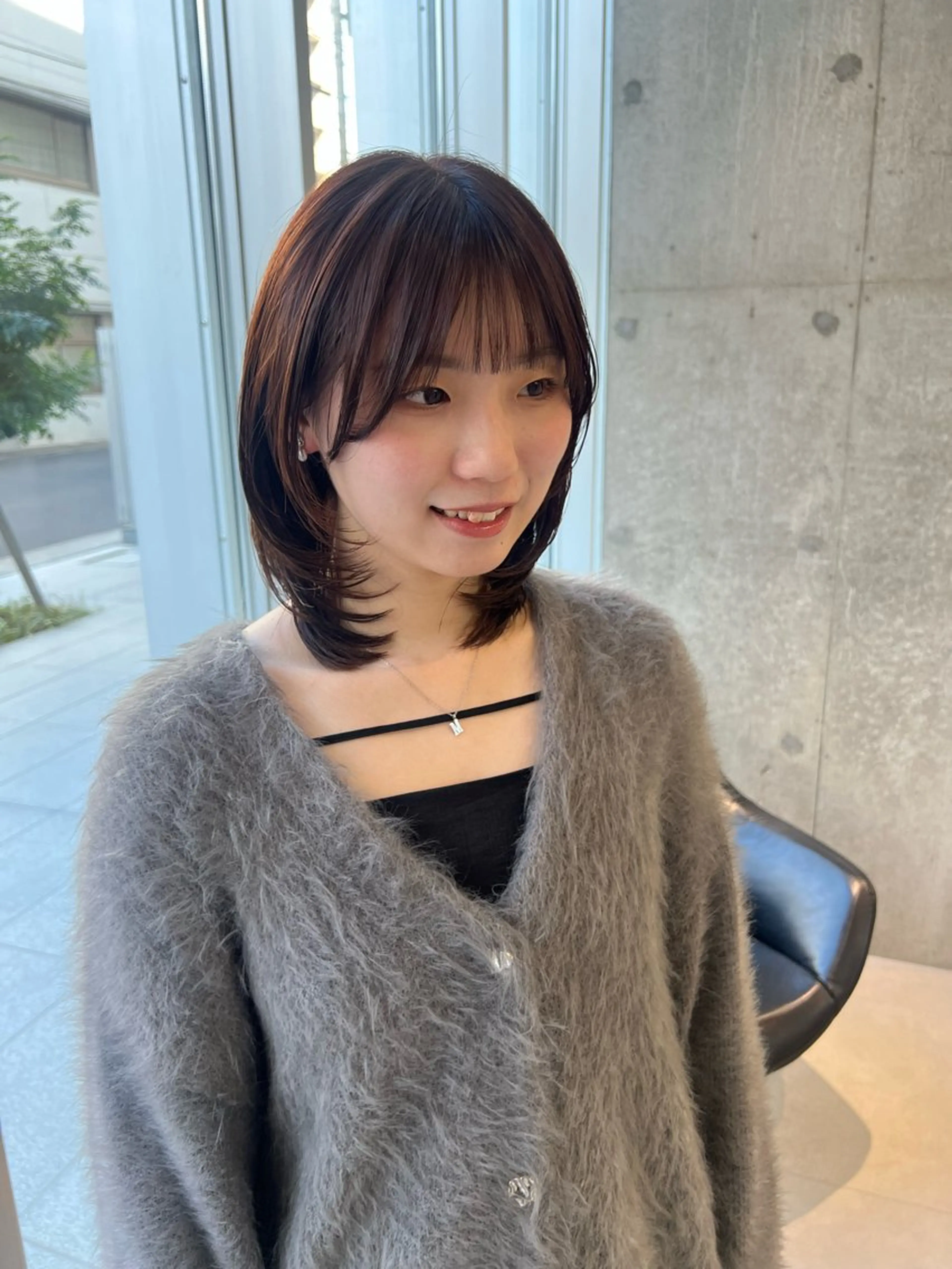 ミディアム カラー ハッシュカット 小顔カット カット ヘアカラー トリートメント 吉沢遣人/レイヤー 艶カラー/抜け感のヘアスタイル