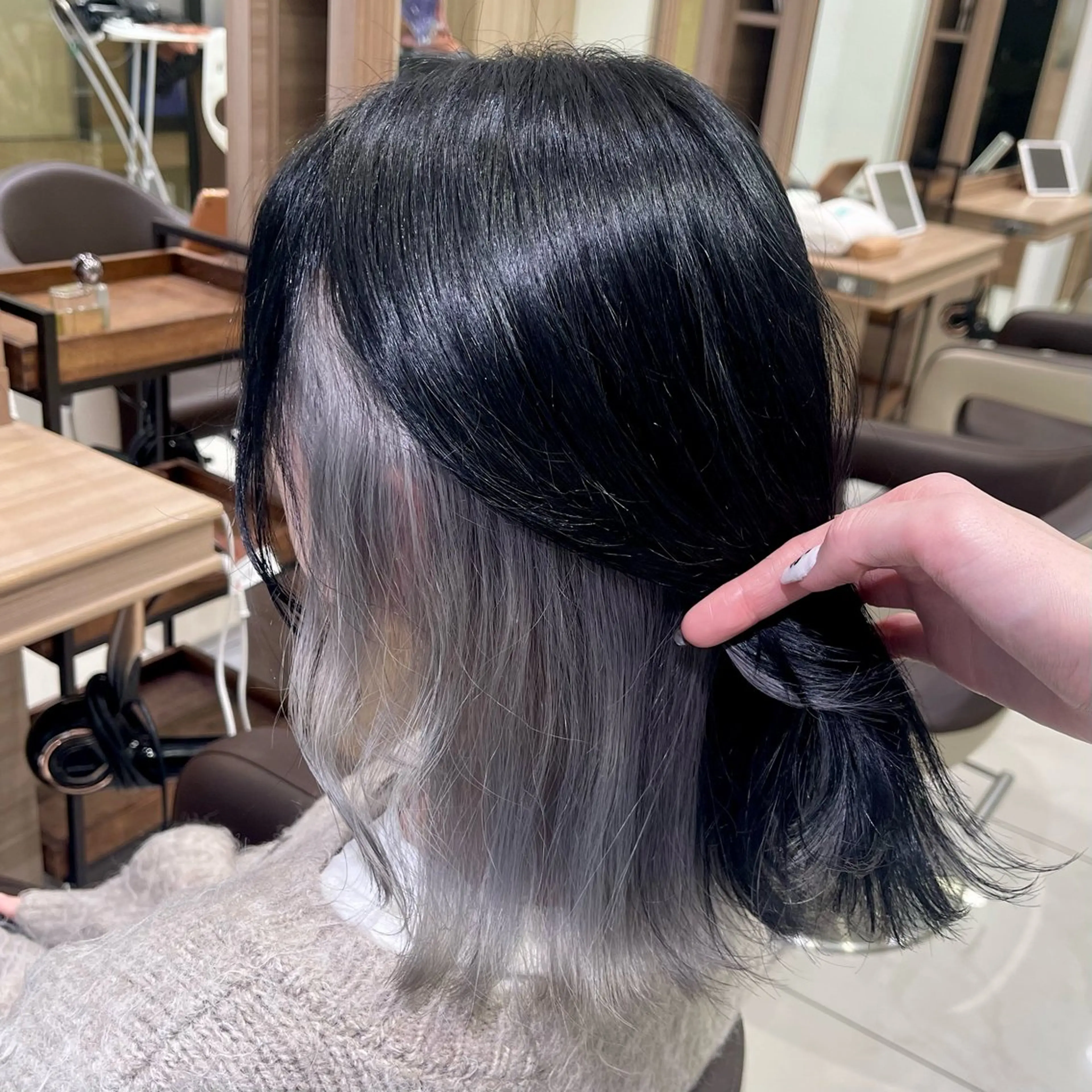 ミディアム カラー ヘアカラー トリートメント 艶カラー みゆう🎀のヘアスタイル