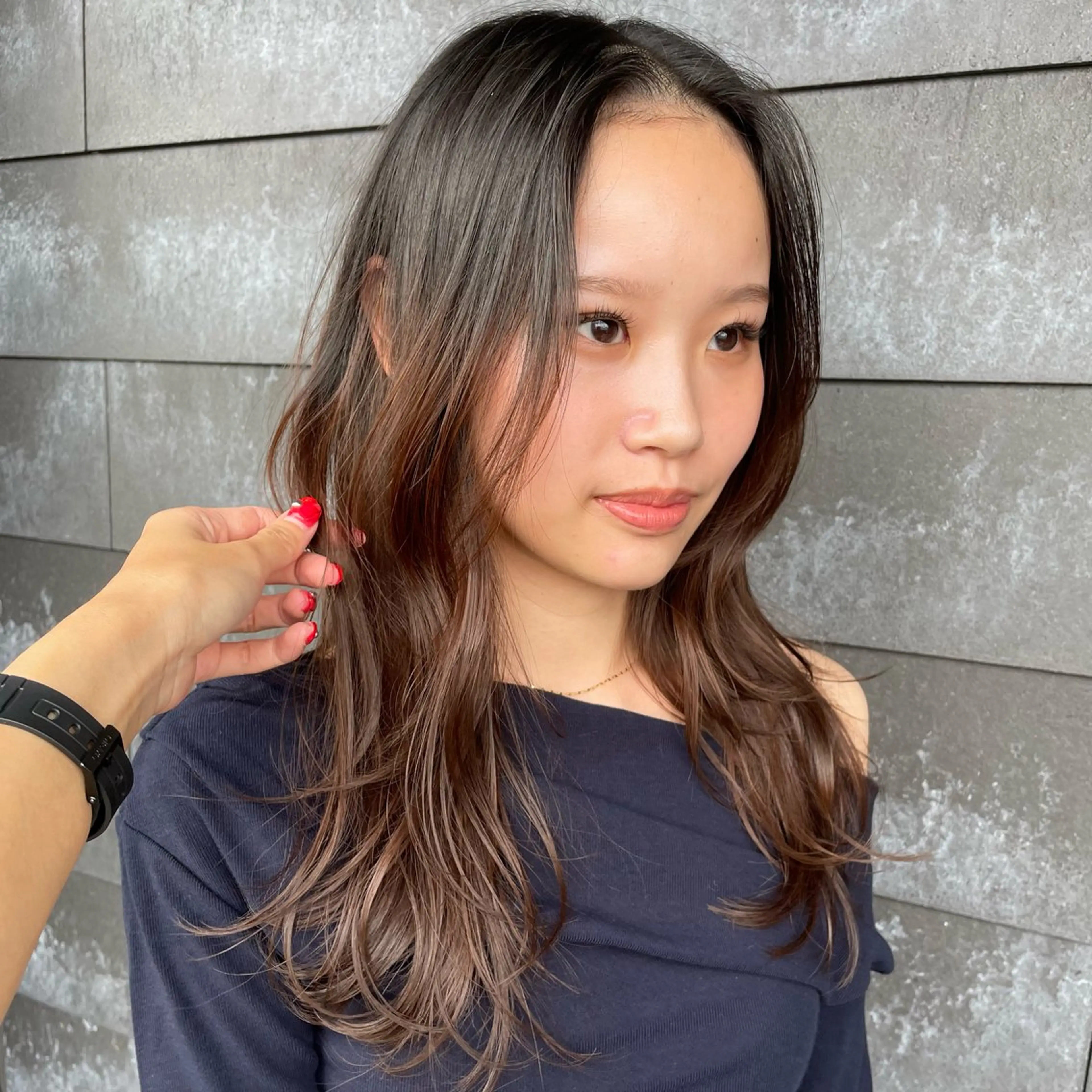 ロング レイヤーカット カット mio 🍒レイヤーカットのヘアスタイル