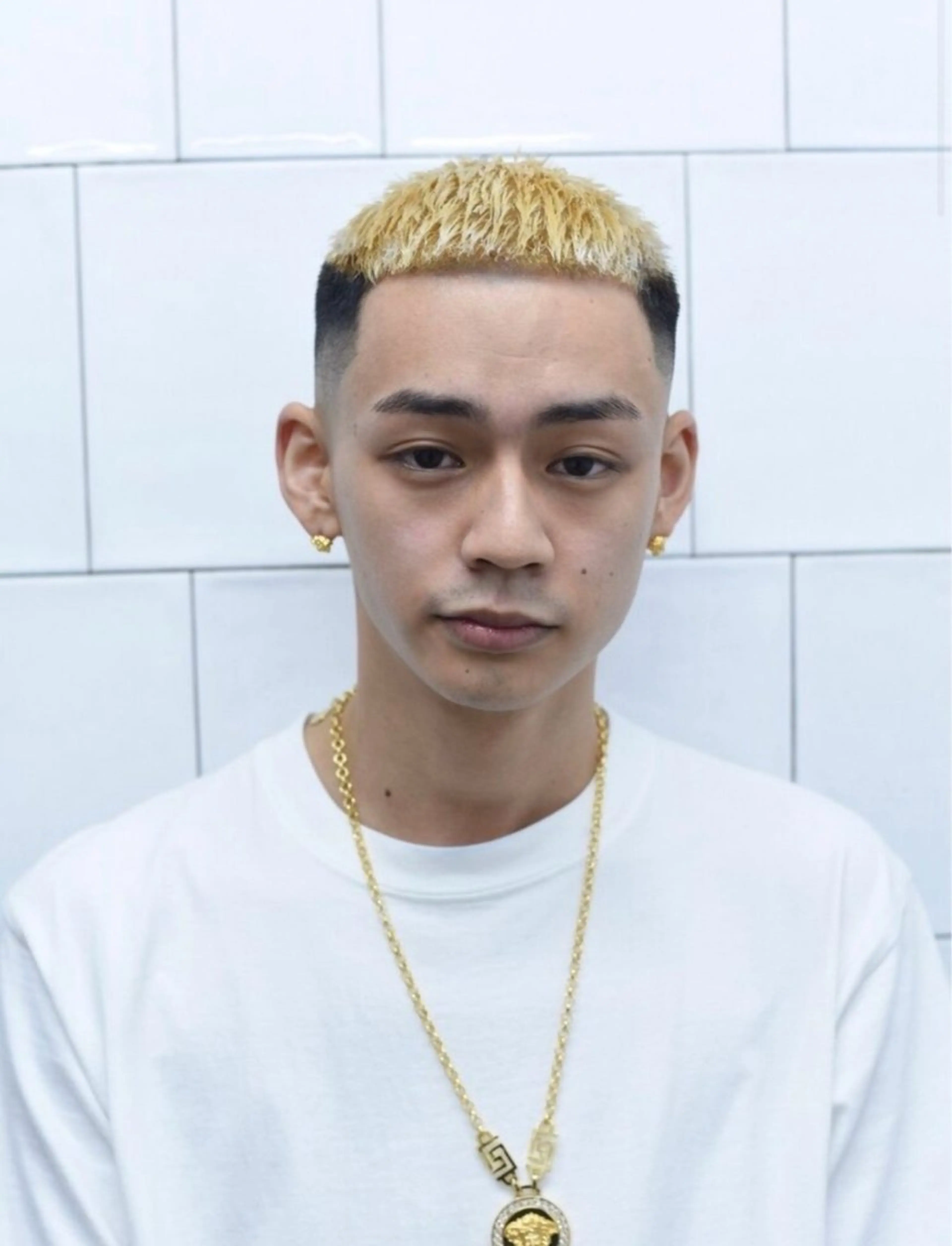 ショート カラー メンズ 永戸 新汰のヘアスタイル