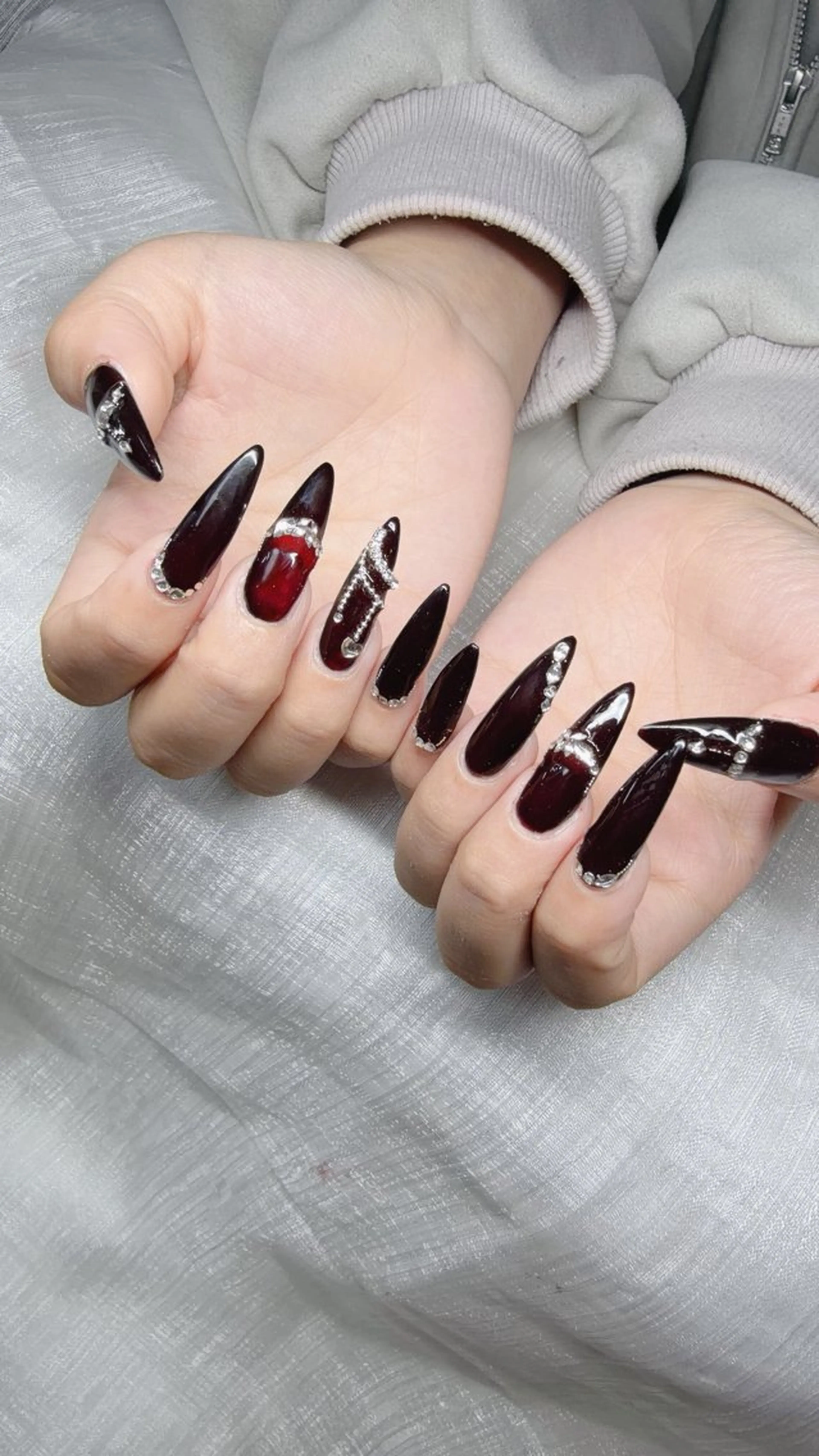 ネイル ハンドネイル Lee Nailsのネイルデザイン