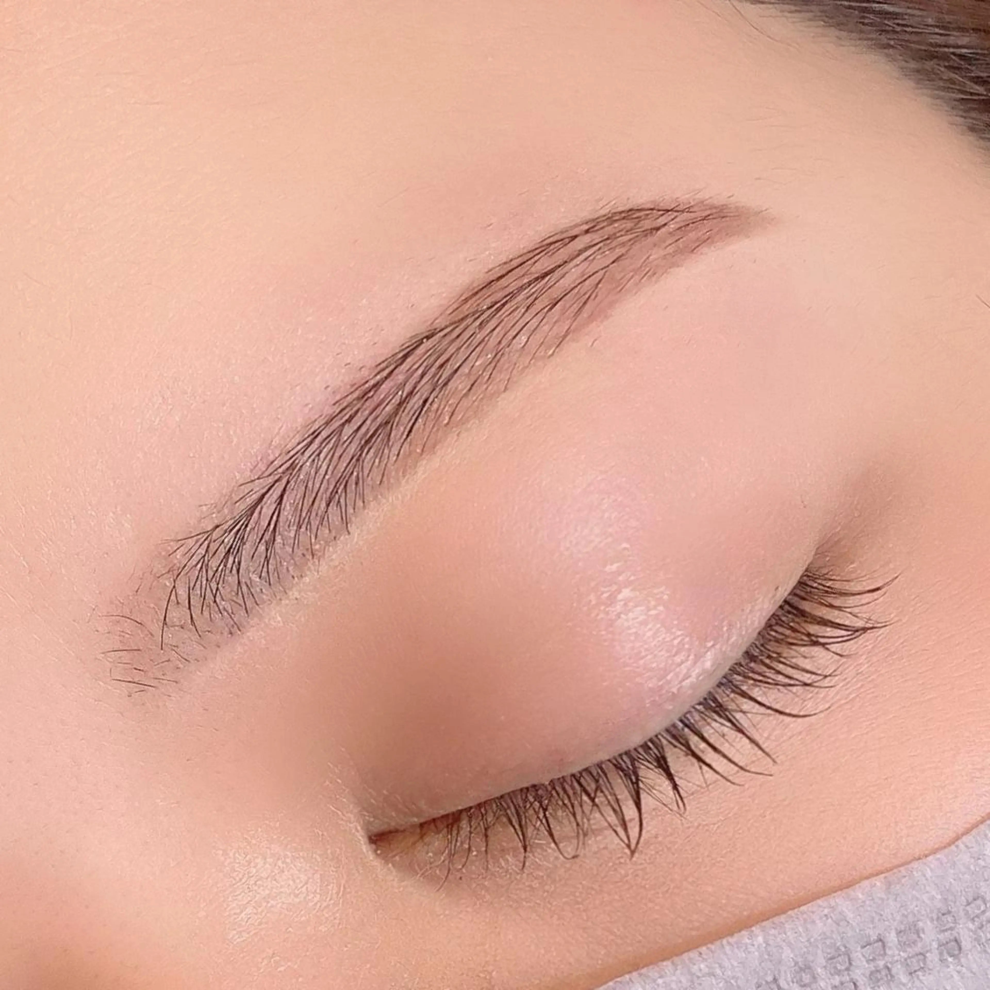 アイブロウ alchemy workzのマツエク・マツパデザイン