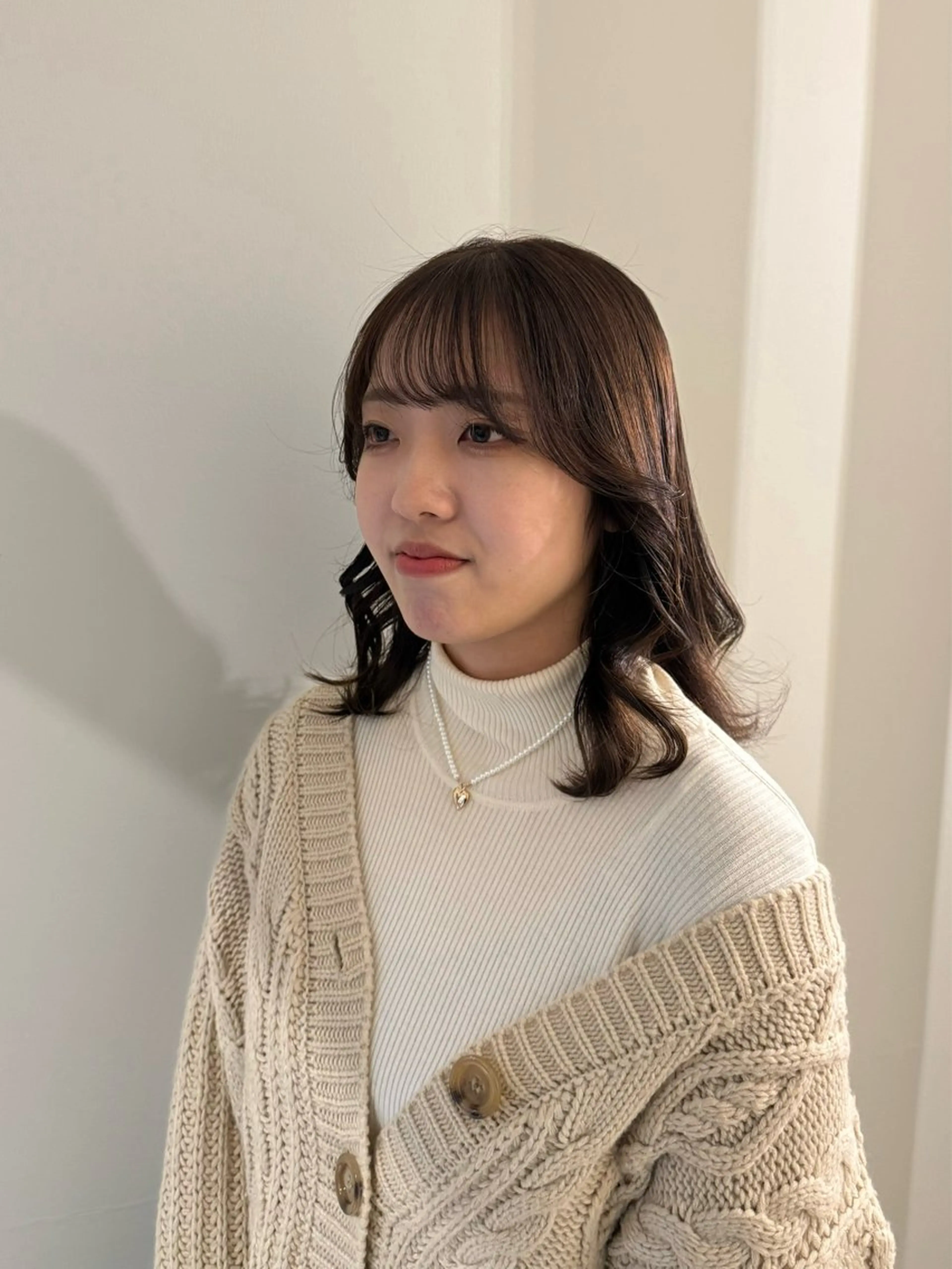 セミロング カラー 内沼 恵留菜のヘアスタイル