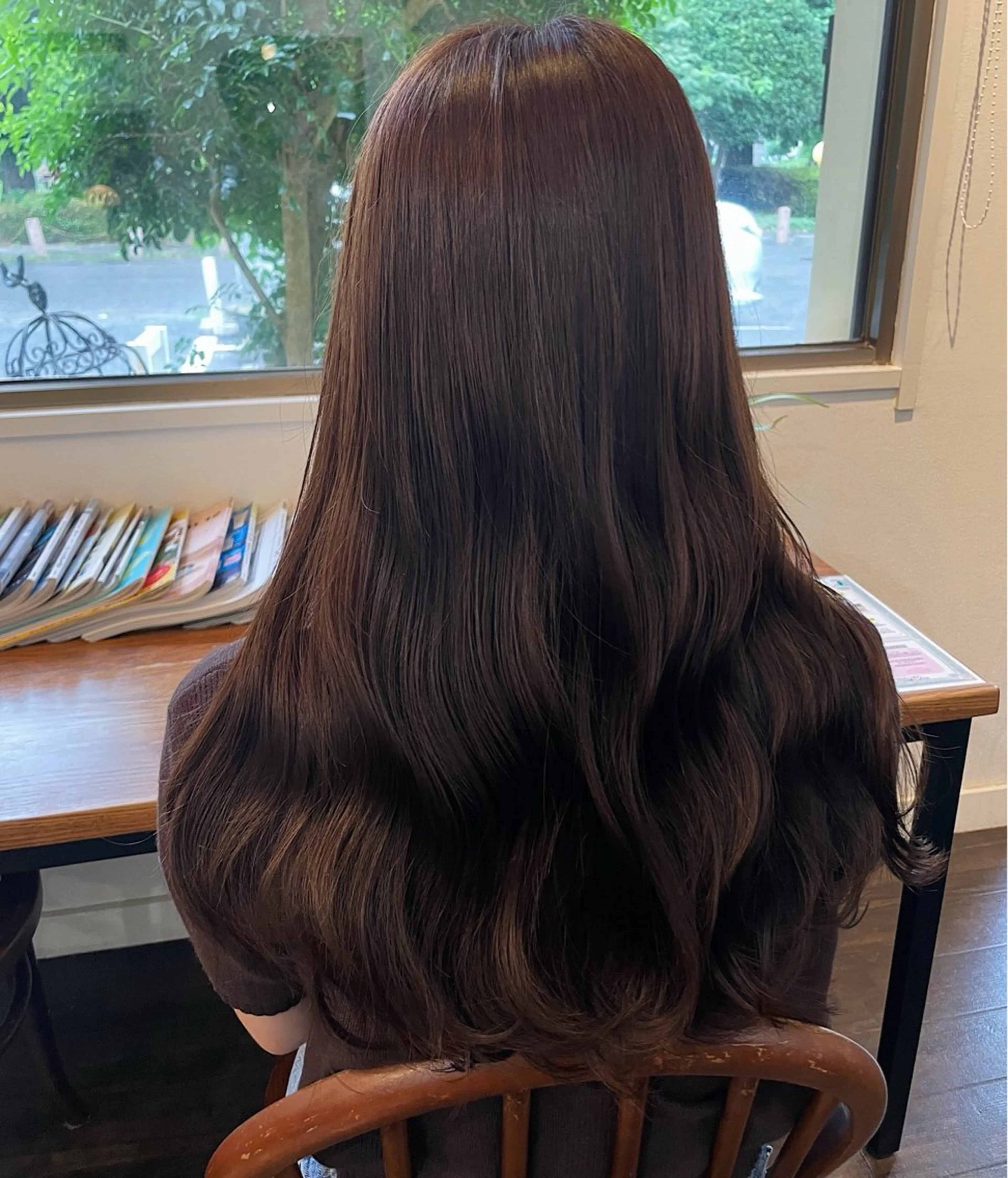 ロング カラー 三國 栞音のヘアスタイル