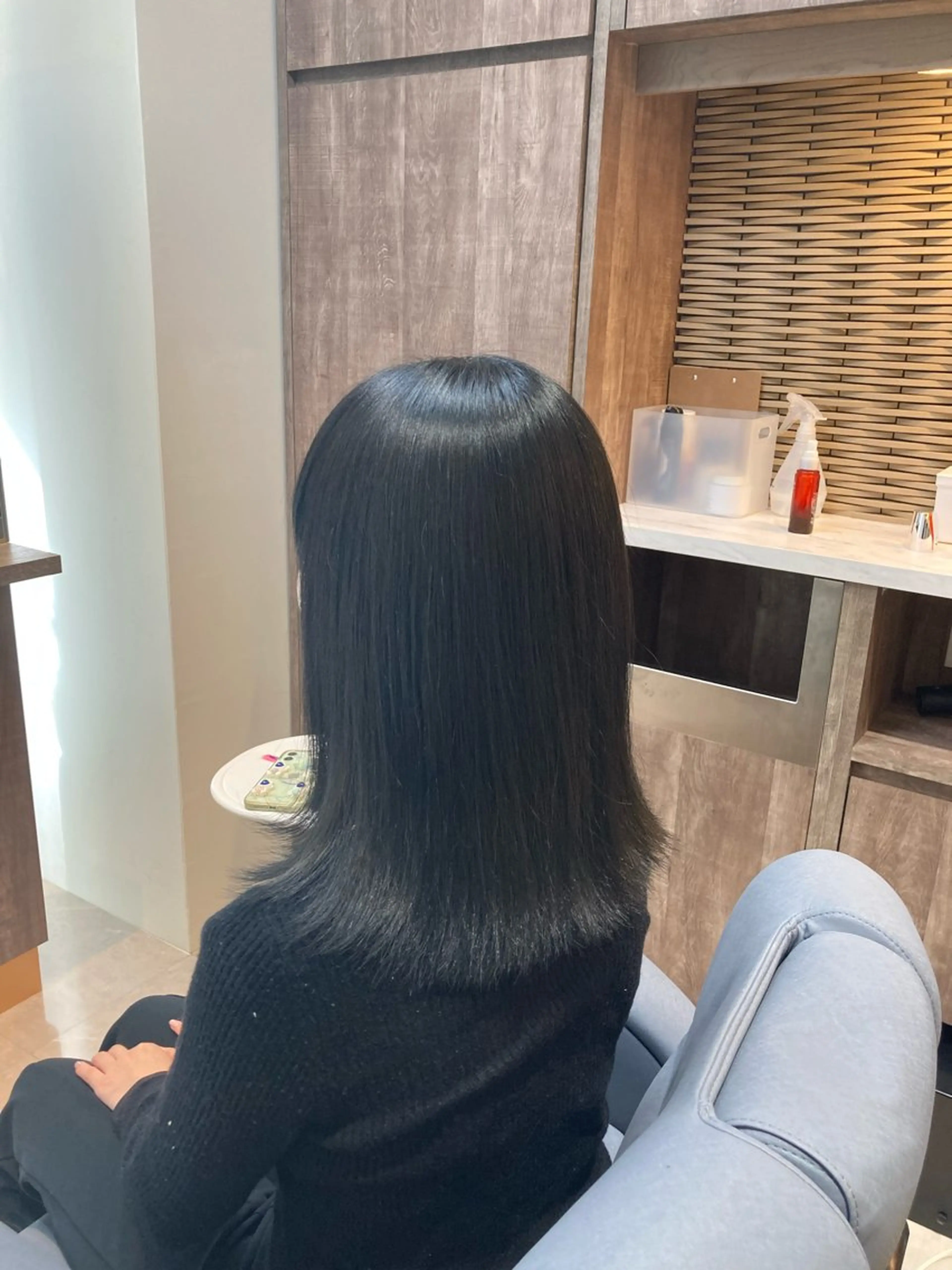 セミロング カラー ブリーチ ブルーカラー ブルーグレー ブルーグレージュ グレージュ ヘアカラー トリートメント ピンクカラー🎀 米津 美佑のヘアスタイル