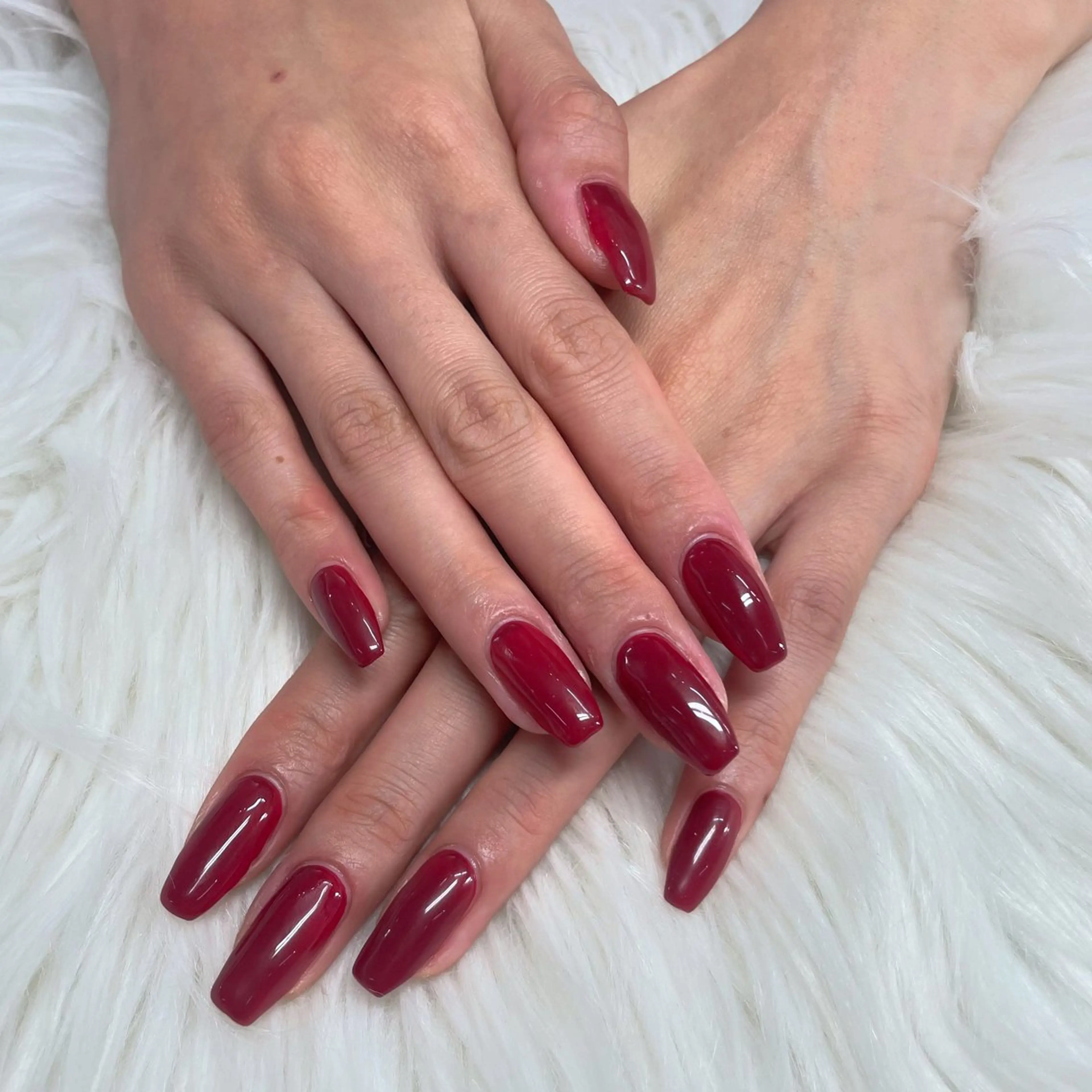 ネイル ワンカラーネイル 赤色 WOLTOKYO 渋谷/RIAのネイルデザイン