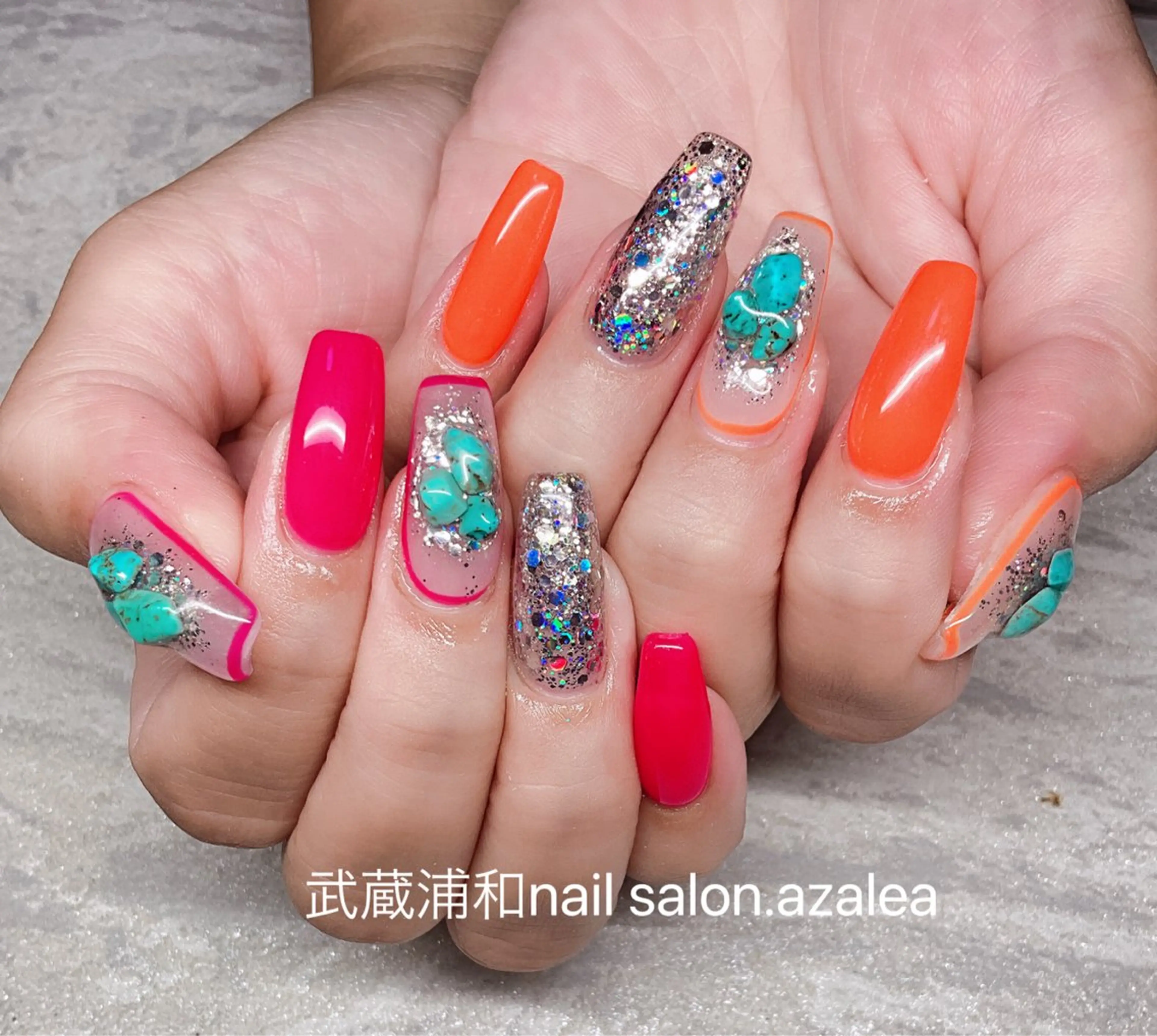 ネイル ハンドネイル R inのネイルデザイン