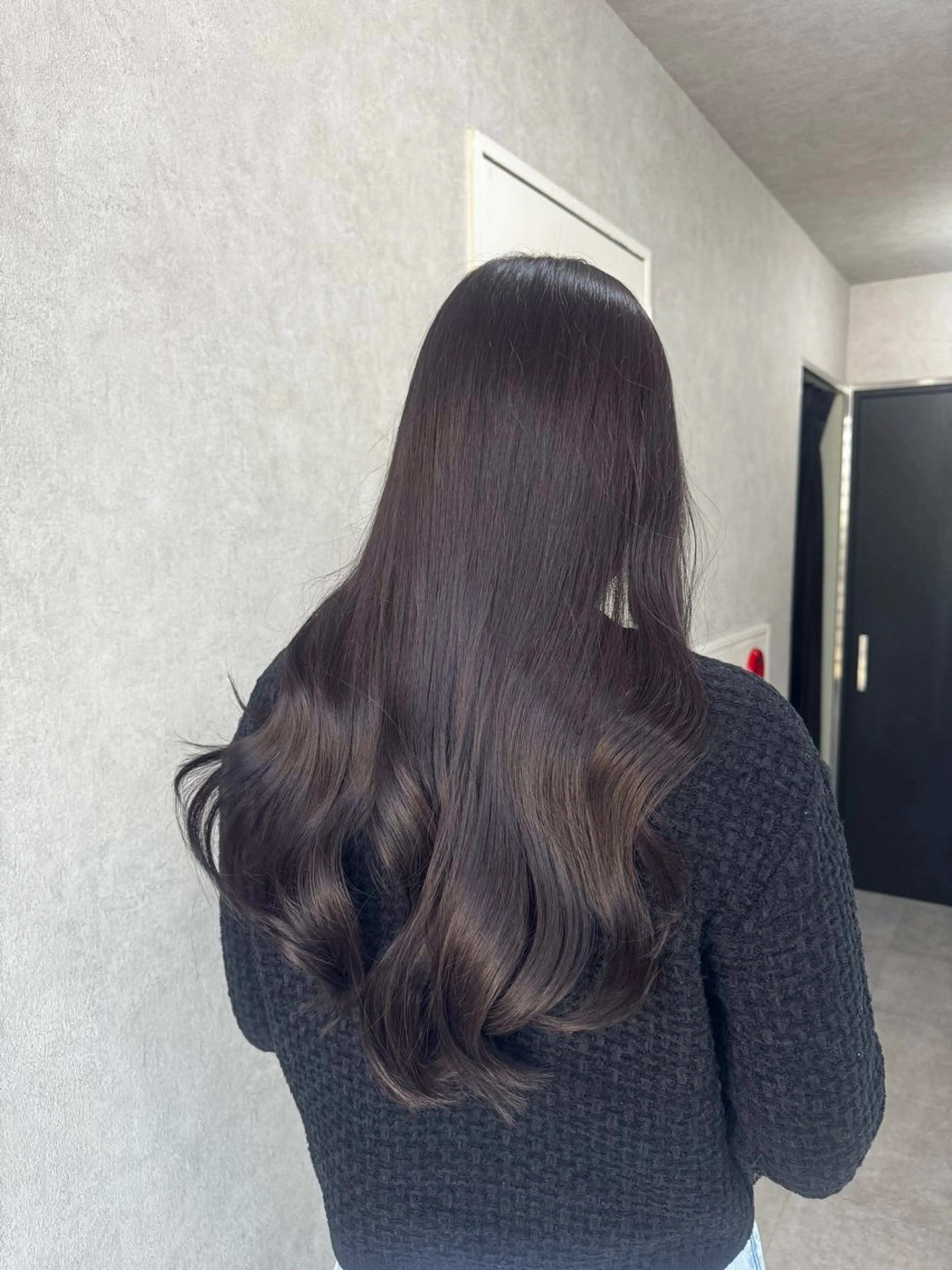 ロング カラー ベージュカラー ブリーチ ブラウンカラー ショコラブラウン ショコラグレージュ カット ヘアカラー トリートメント 赤み無し柔らかカラー 【梅田】madokaのヘアスタイル