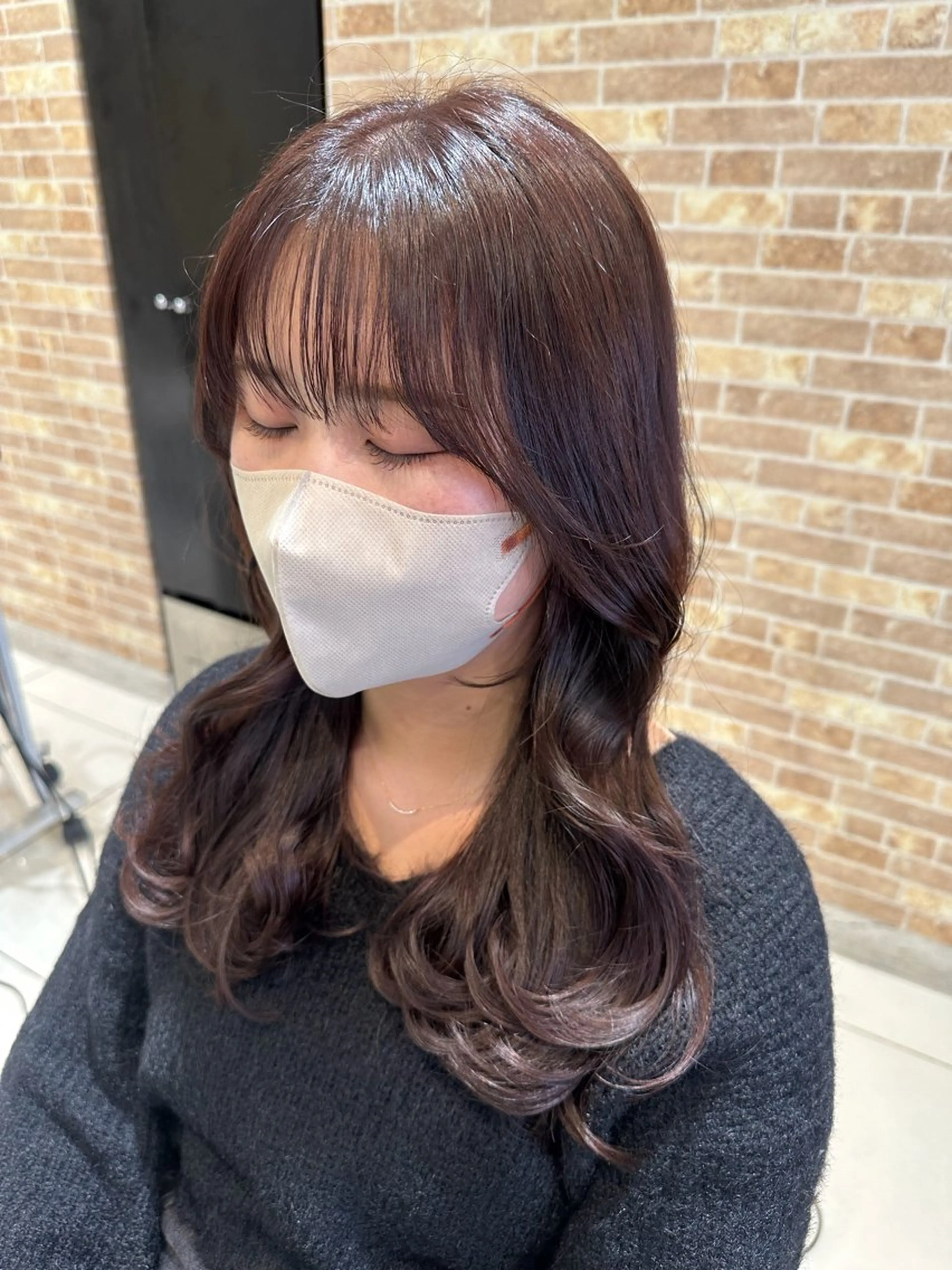 ロング カラー ブリーチ 透明感カラー ダブルカラー ブリーチなしカラー 顔まわりレイヤー カット ヘアカラー トリートメント 大人レイヤー& 透明感カラー💄のヘアスタイル