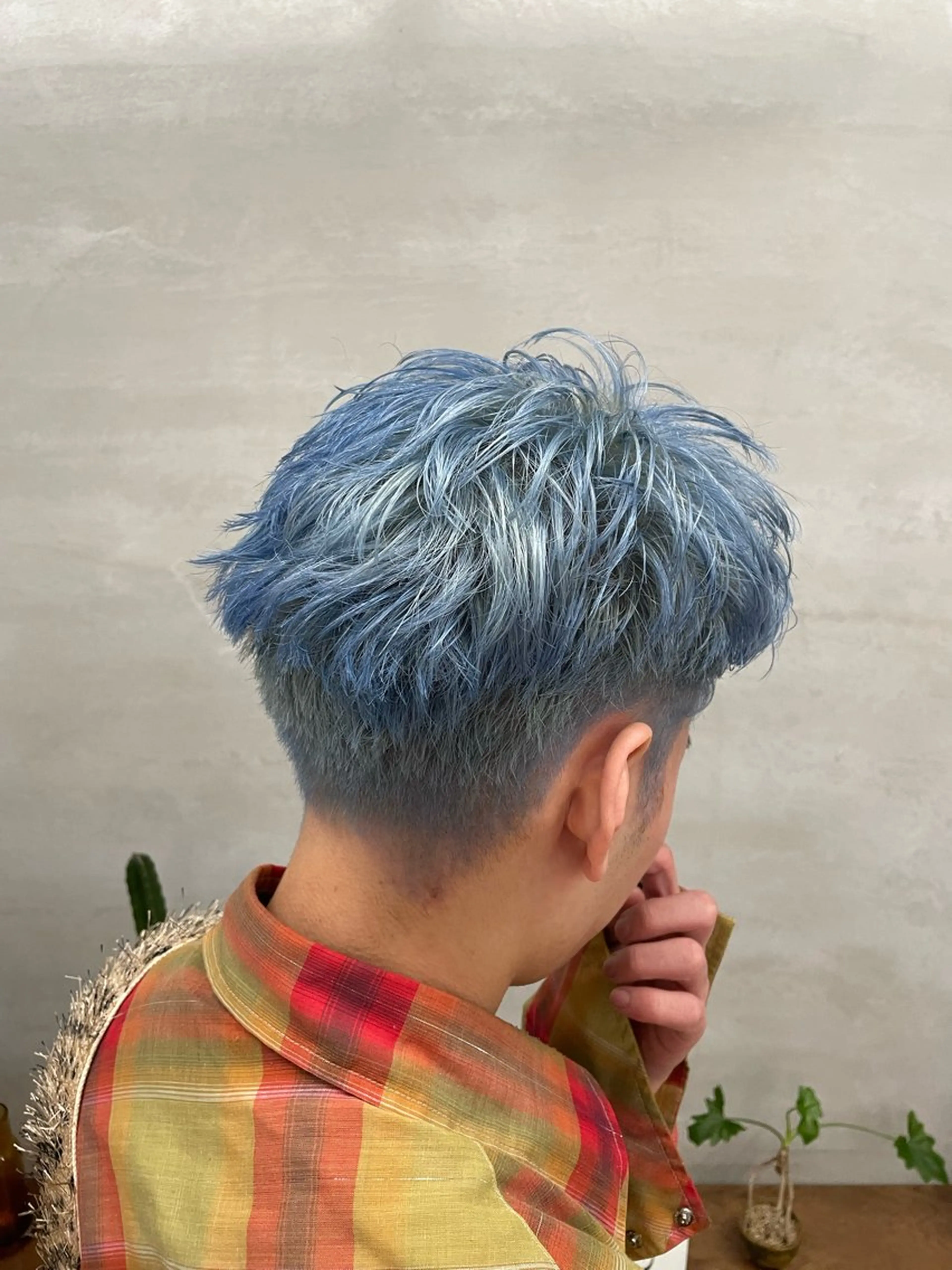 カラー 鶴井 美空のヘアスタイル