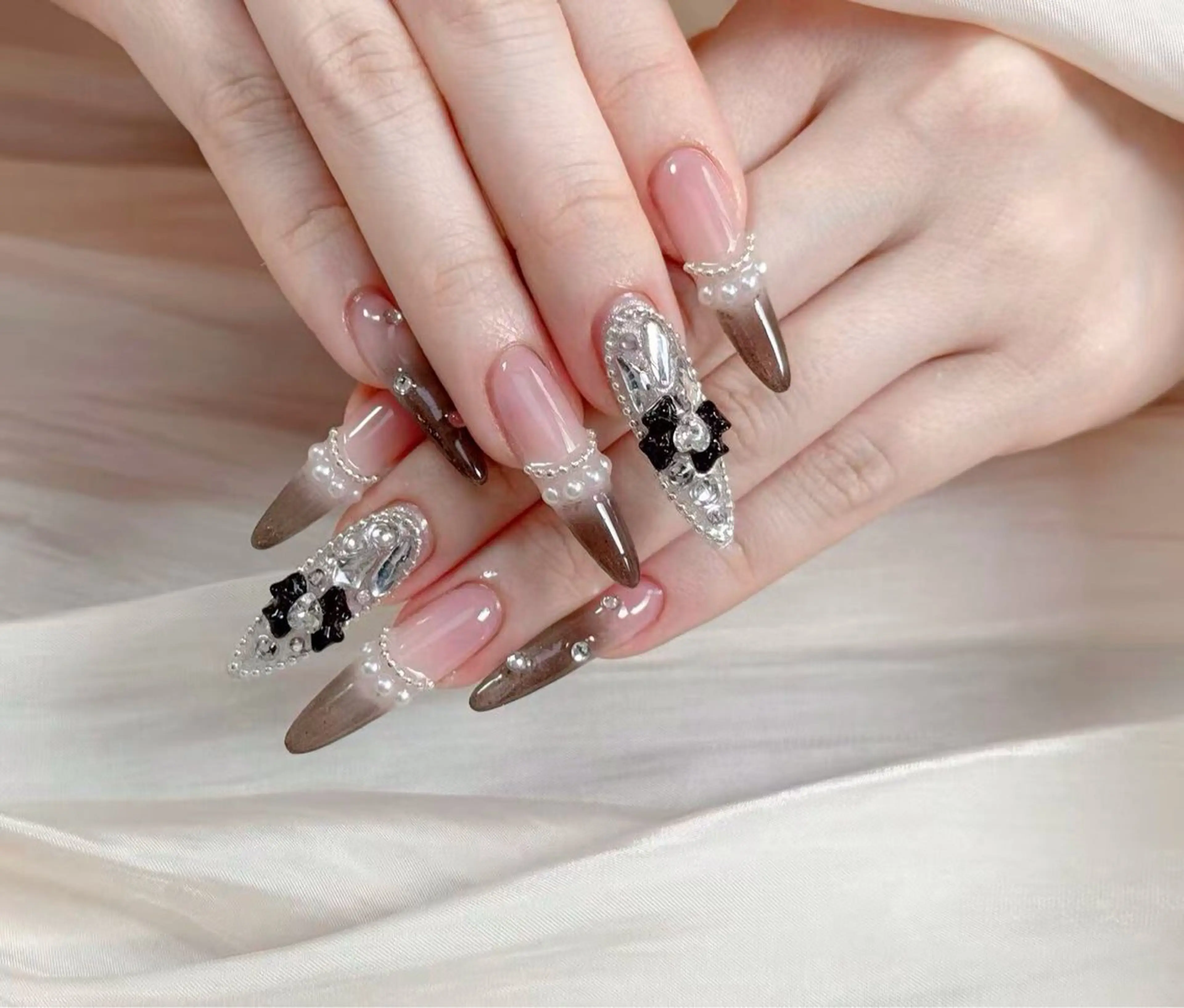 ネイル 小 雨のネイルデザイン