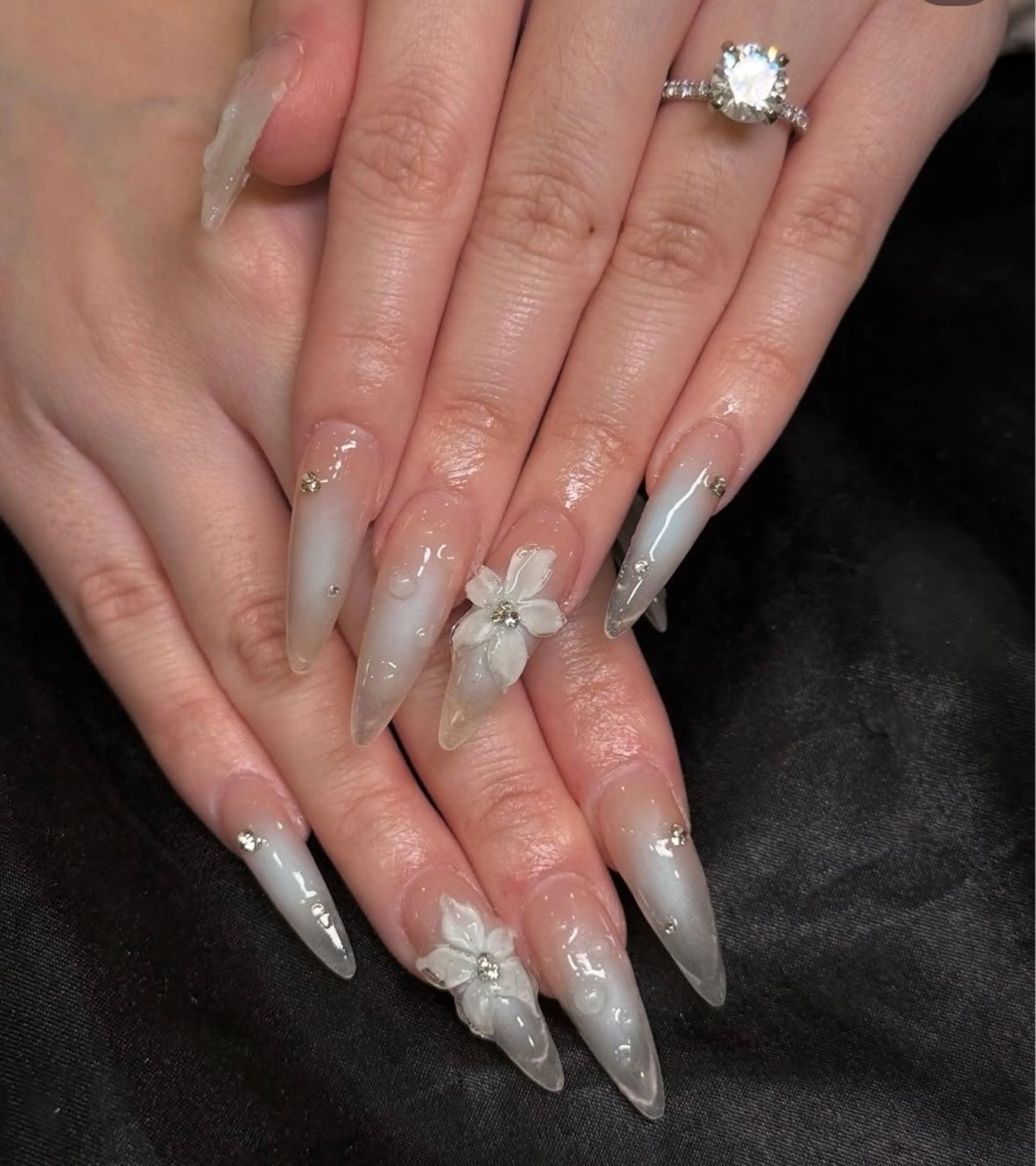 ネイル オーロラネイル ボルドー ブラウン 氷ネイル・うるうるネイル キラキラネイル ハンドネイル Sora  Nail 長さ出し専門店のネイルデザイン