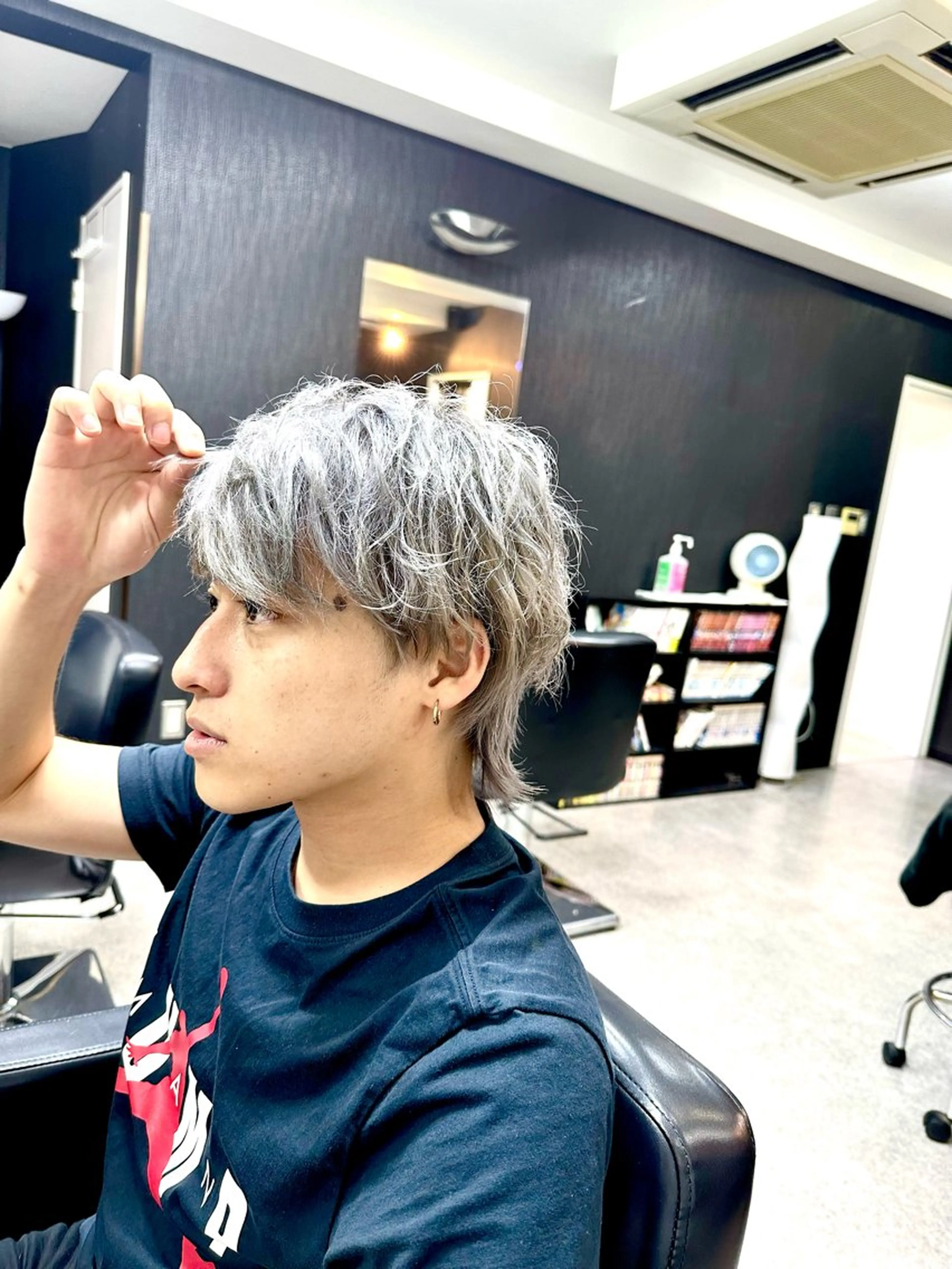 メンズ メンズブリーチ メンズハイトーン 坪井 拓海のヘアスタイル