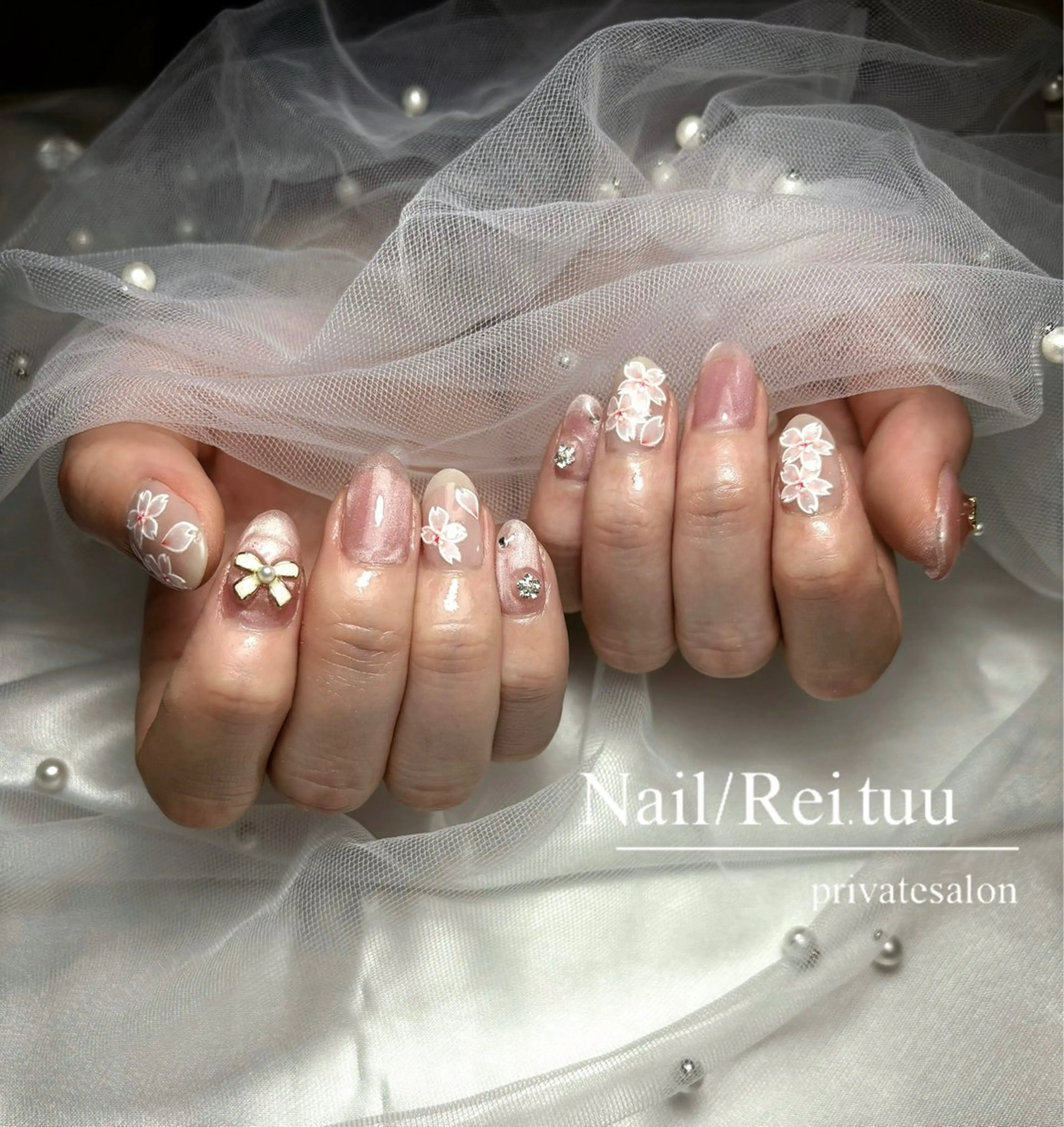 ネイル フラッシュネイル フレンチネイル キラキラネイル ロングネイル マグネットネイル Nailsalon / Rei.tuuのネイルデザイン