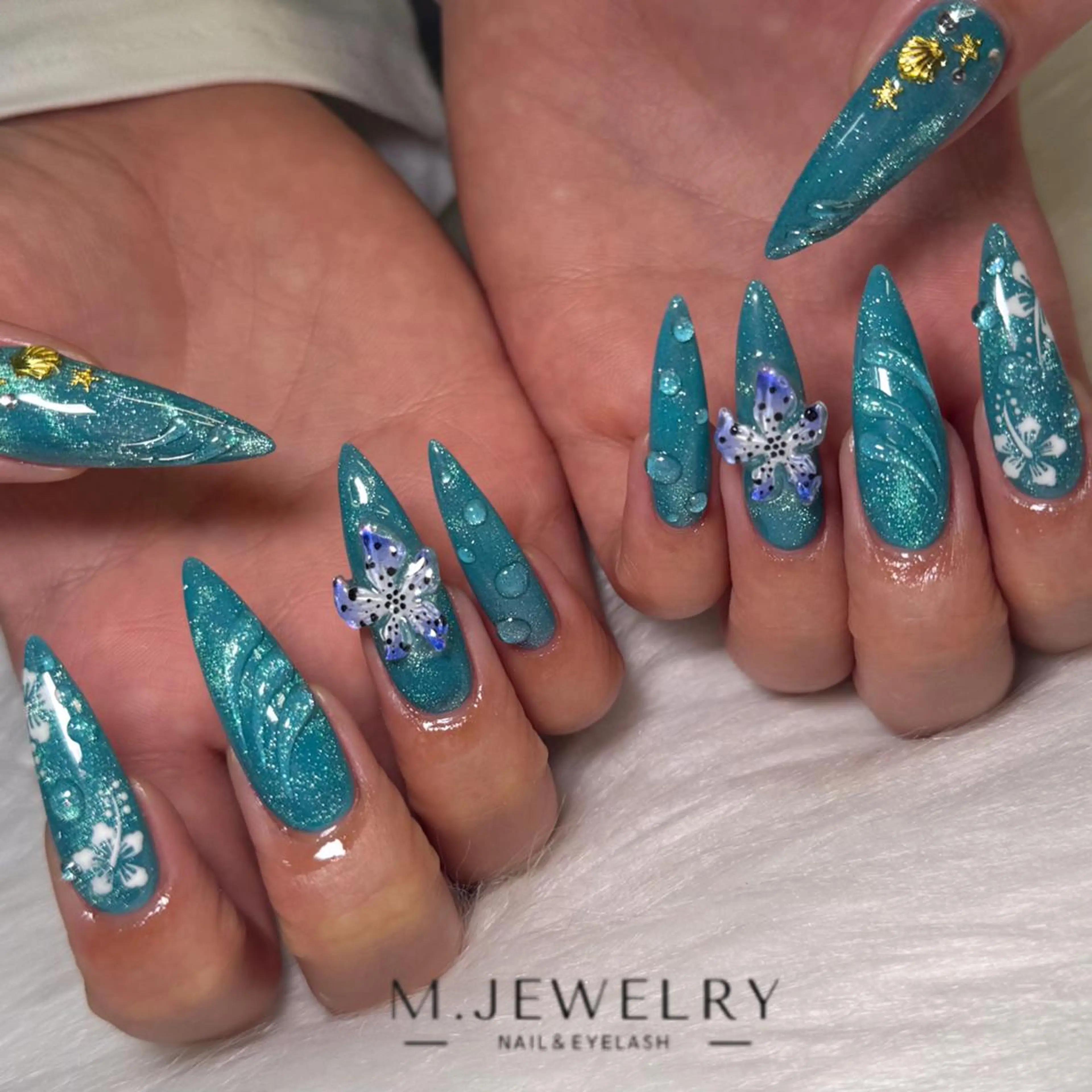 ネイル ハンドネイル 💅 あやみのネイルデザイン