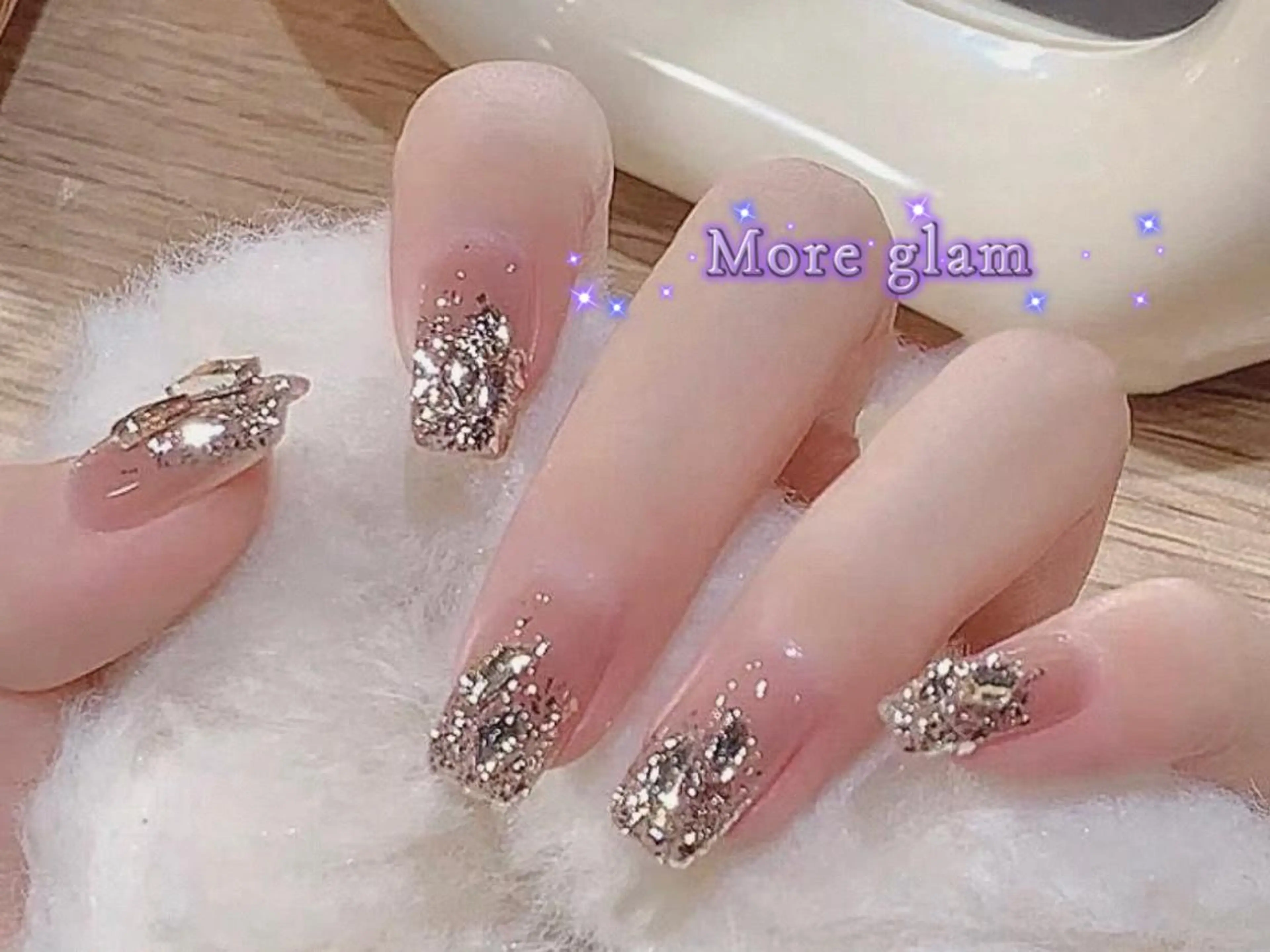 ネイル ボルドー ブラウン フレンチネイル オンブレフレンチ 冬ネイル MoreGlam ネイルのネイルデザイン