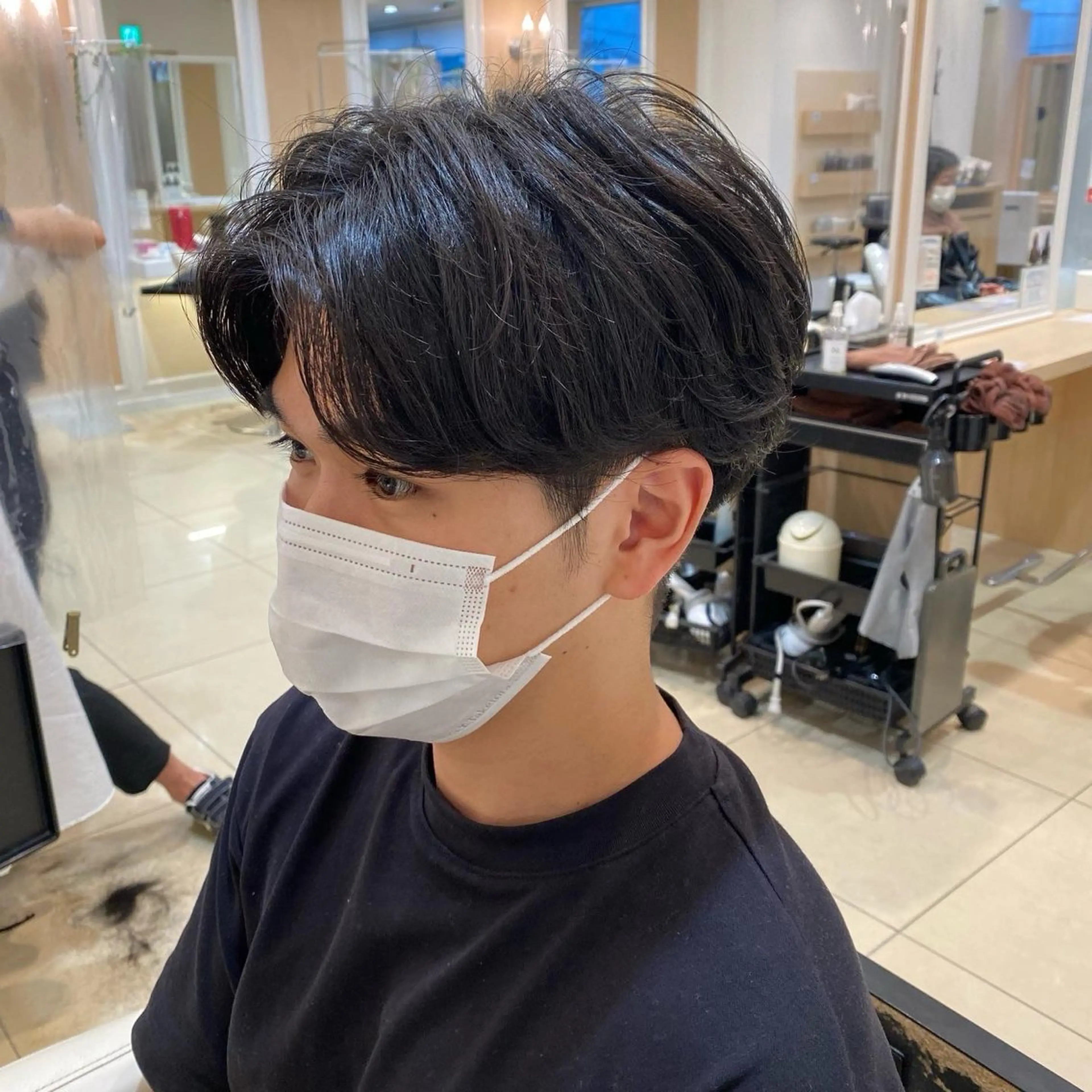 ショート パーマ メンズ カット パーマ メンズ特化型美容師 栗山勇人のヘアスタイル