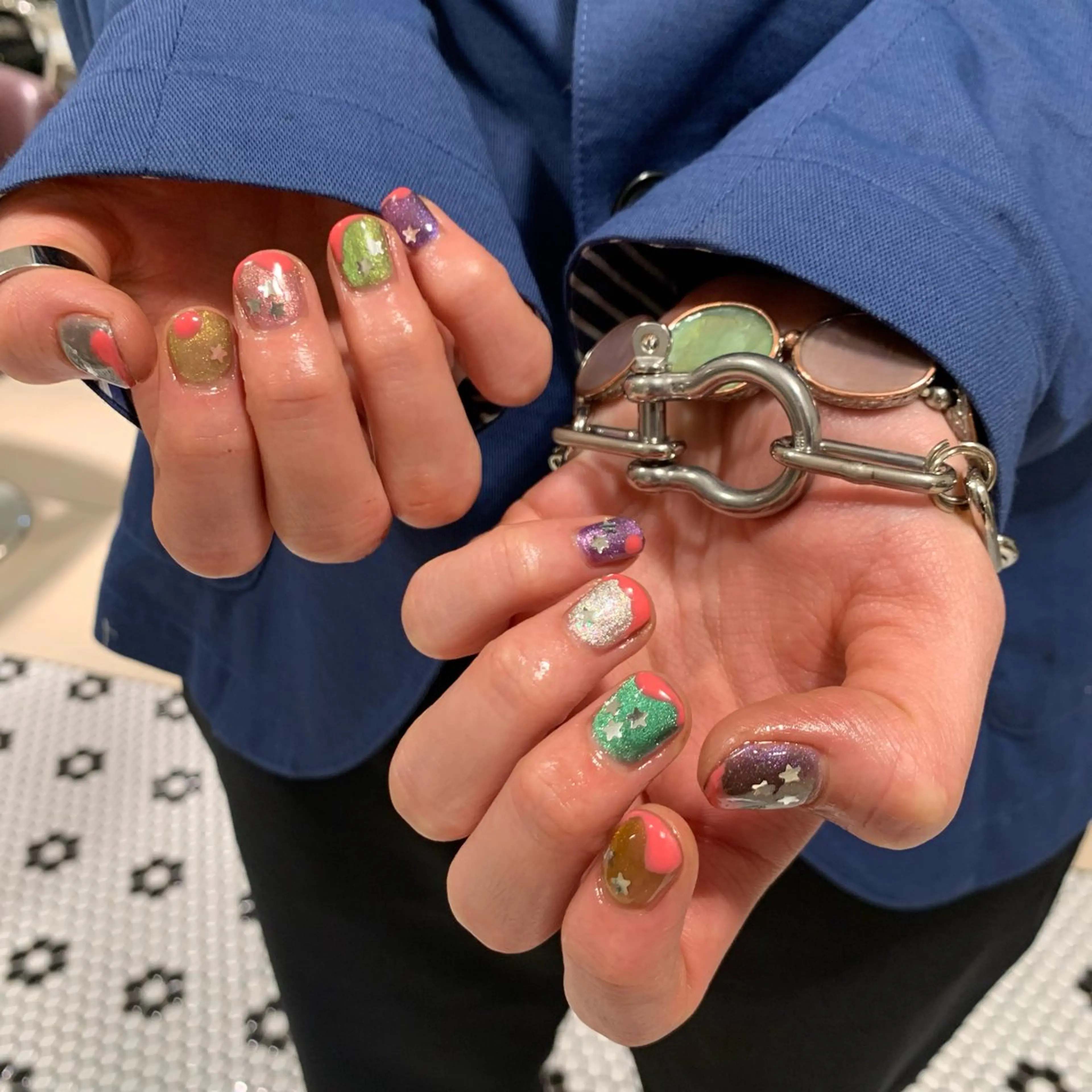 ネイル マグネットネイル 橋田 恵美のヘアスタイル