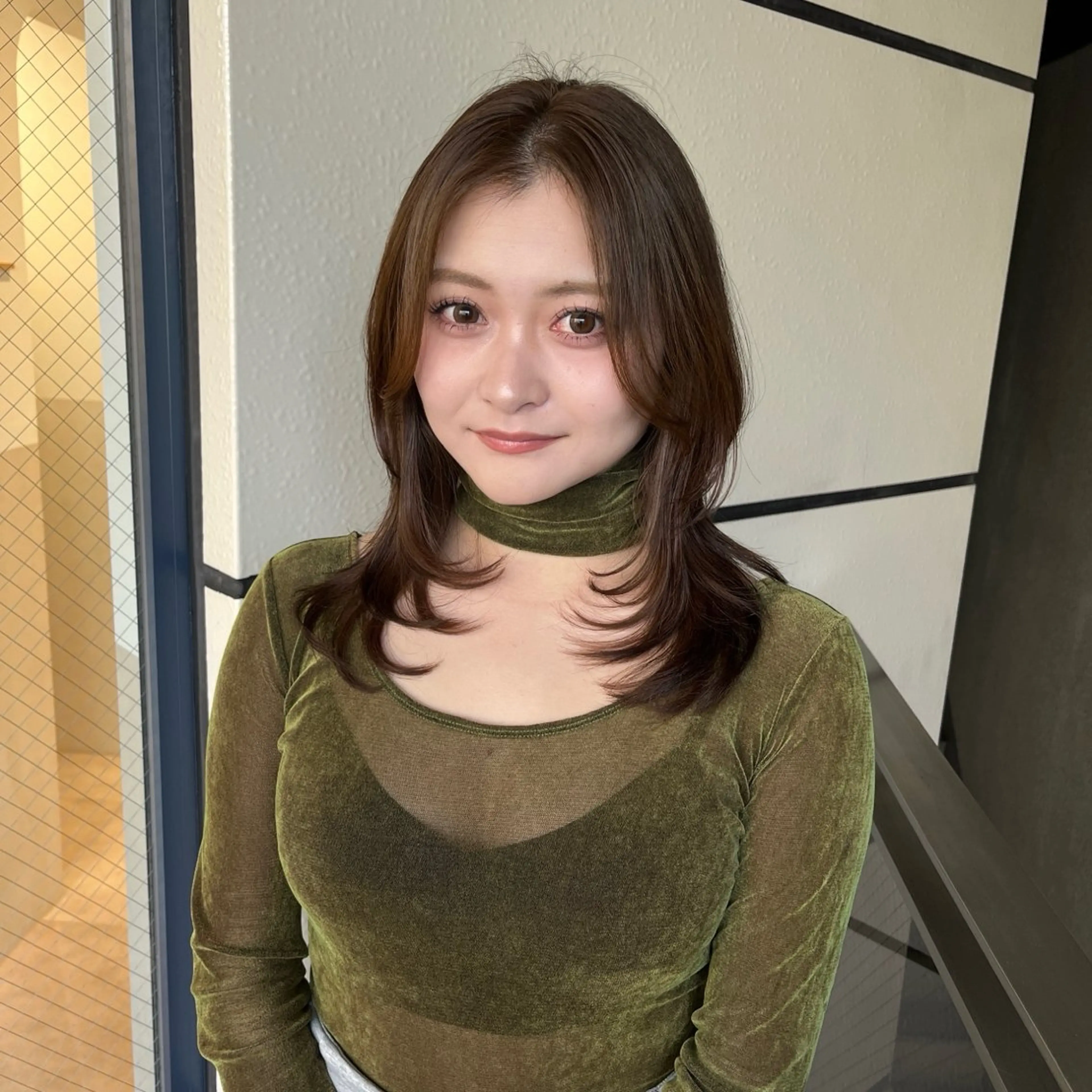 セミロング カラー ベージュカラー ブリーチ 透明感カラー ダブルカラー レイヤーカット カット ヘアカラー トリートメント 髪質改善カラー/ボブ 🌻Mutsumiのヘアスタイル