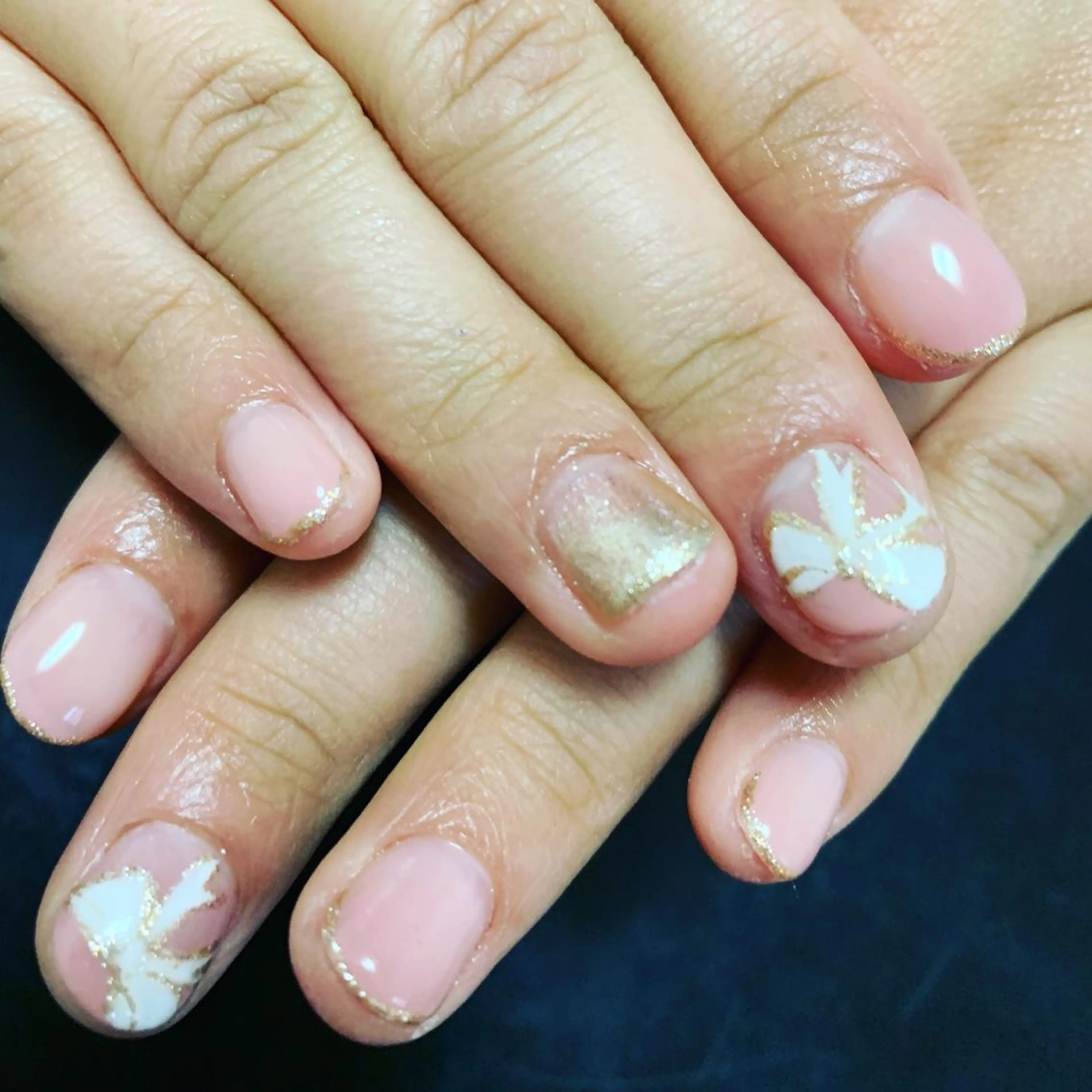 ネイル リボン 芦原 嘉子のネイルデザイン