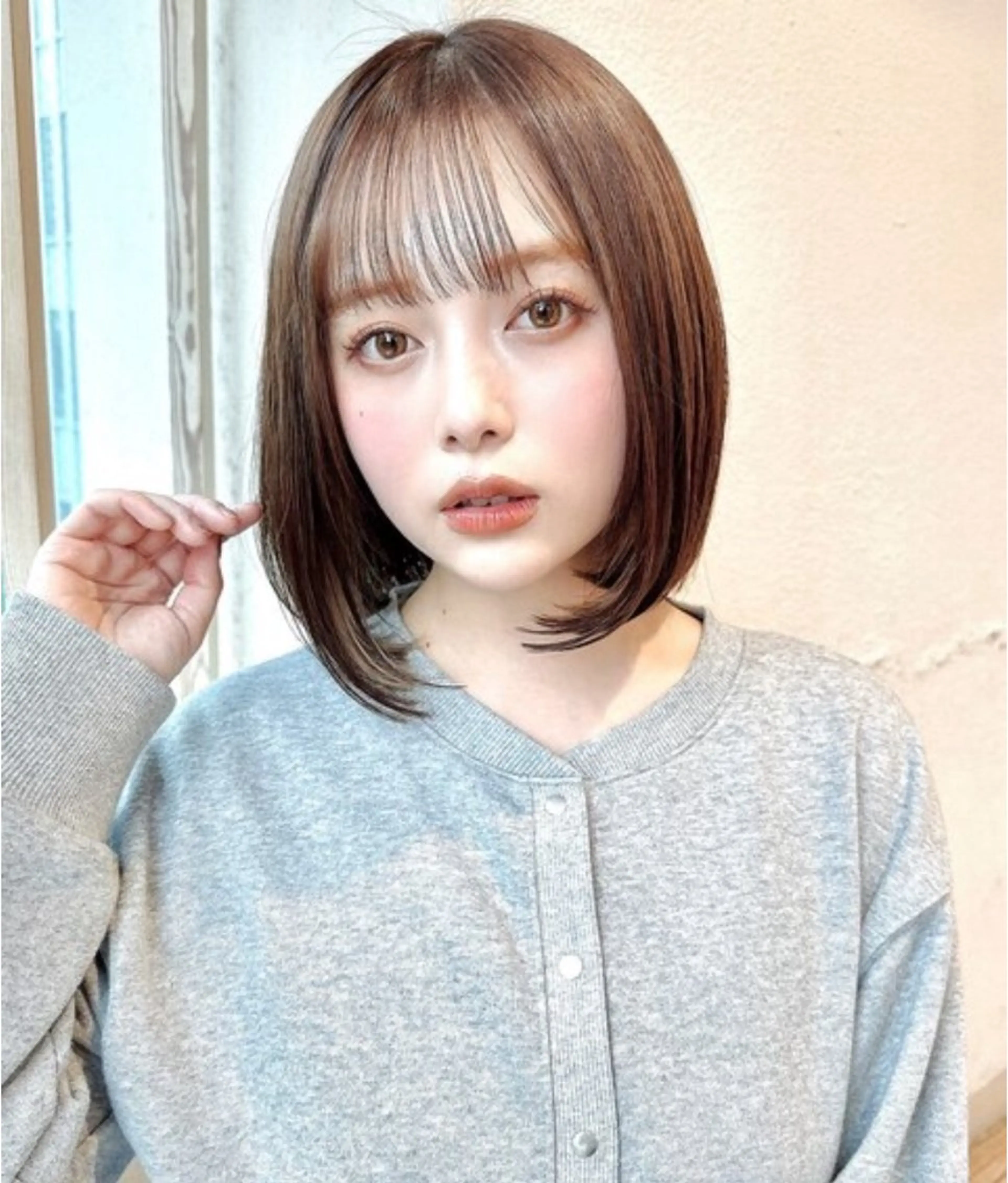 ミディアム 佐藤 優衣のヘアスタイル