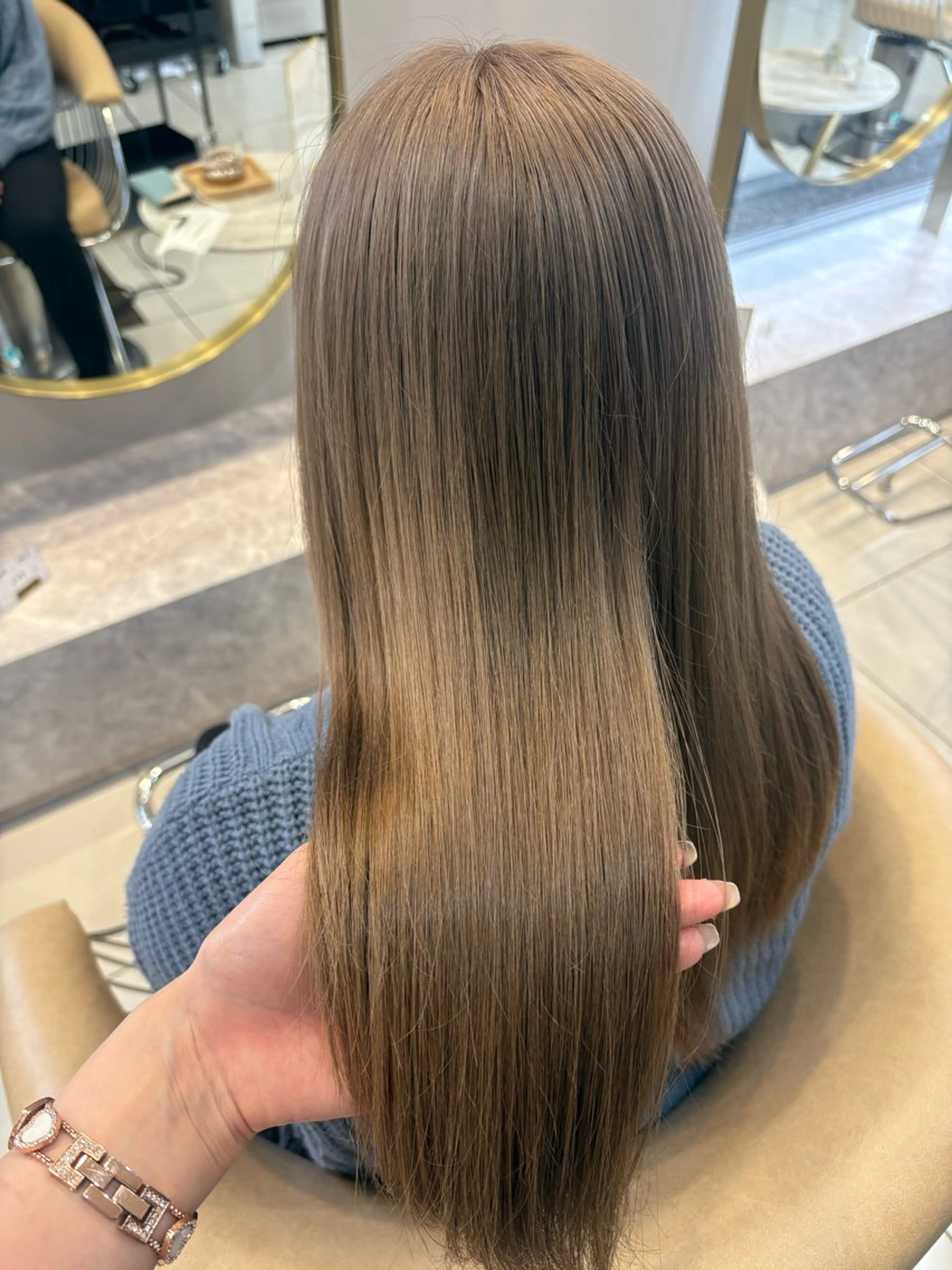 セミロング ヘアカラー トリートメント かな🎀 ぷるカラー/エクステのヘアスタイル