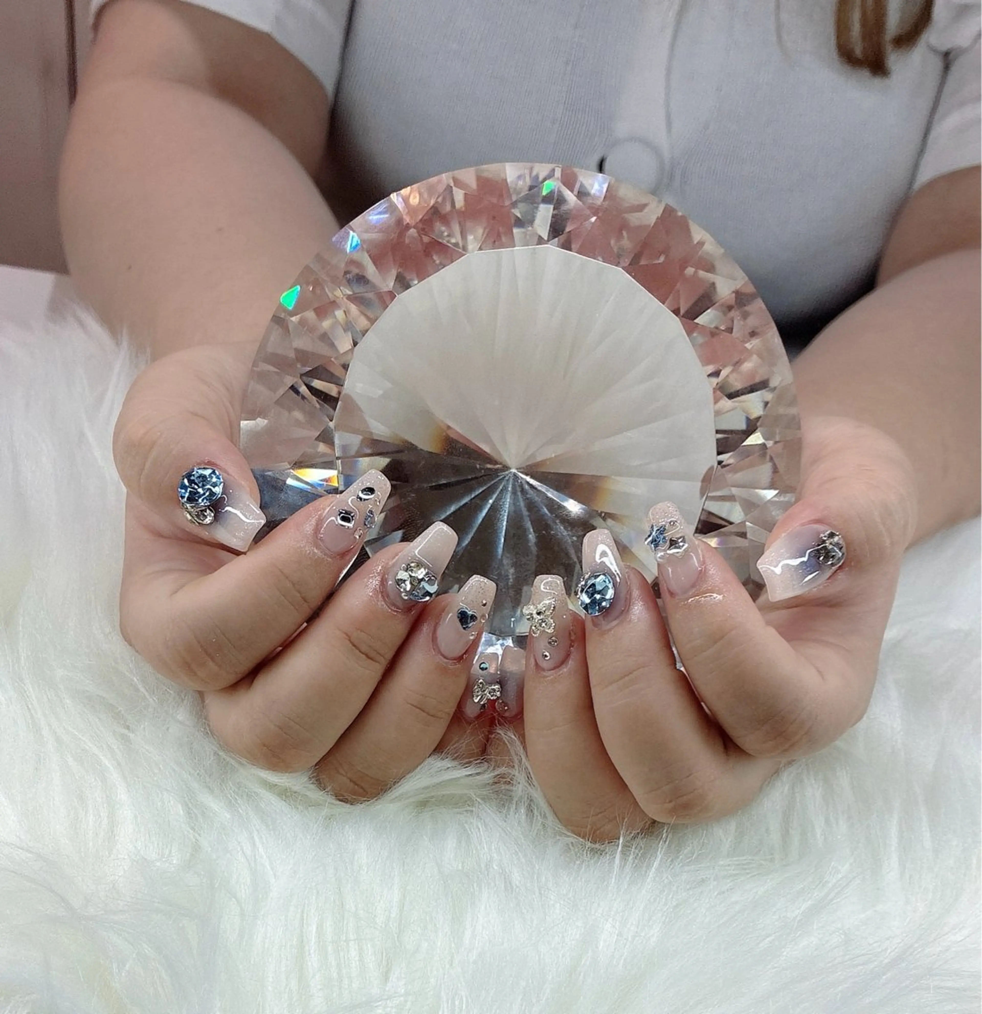 ネイル LoaChaton kaeのネイルデザイン