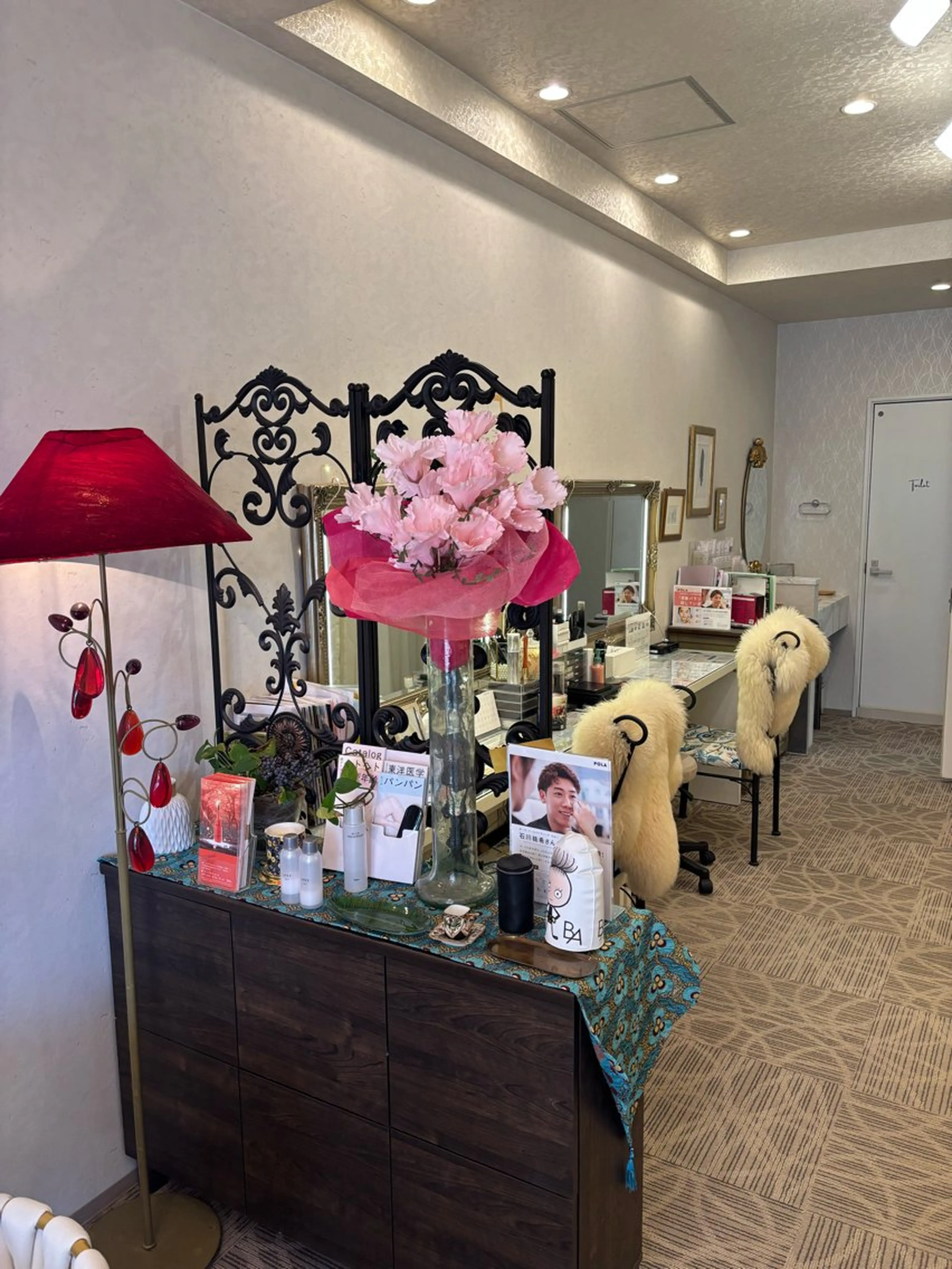 POLA ささしまライブ黄金インター店クリスタルエール所属・POLA クリスタルエール河村のエステ・リラクイメージ