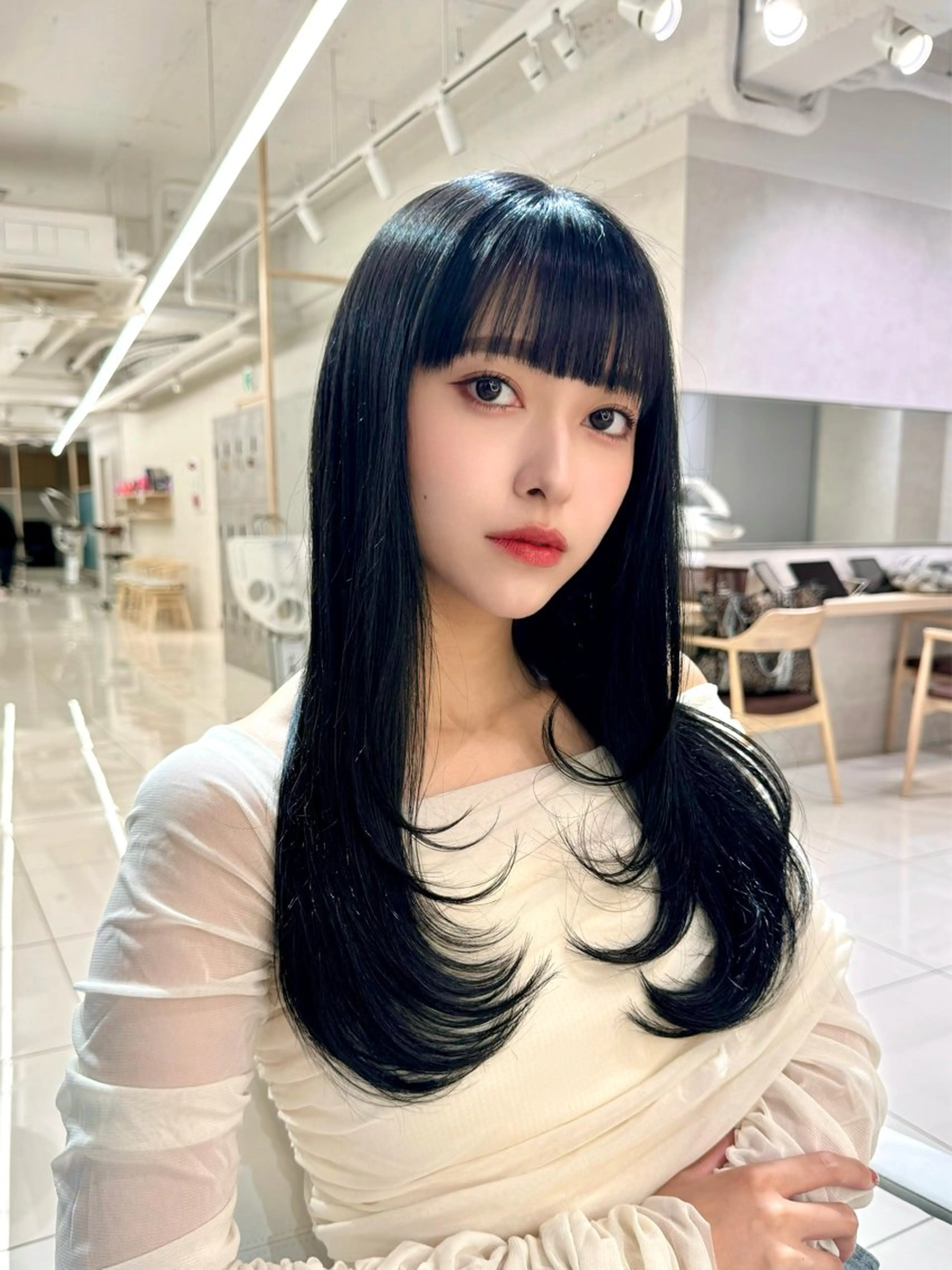 ロング 三鷹で1番ショート ボブをカットする新谷のヘアスタイル