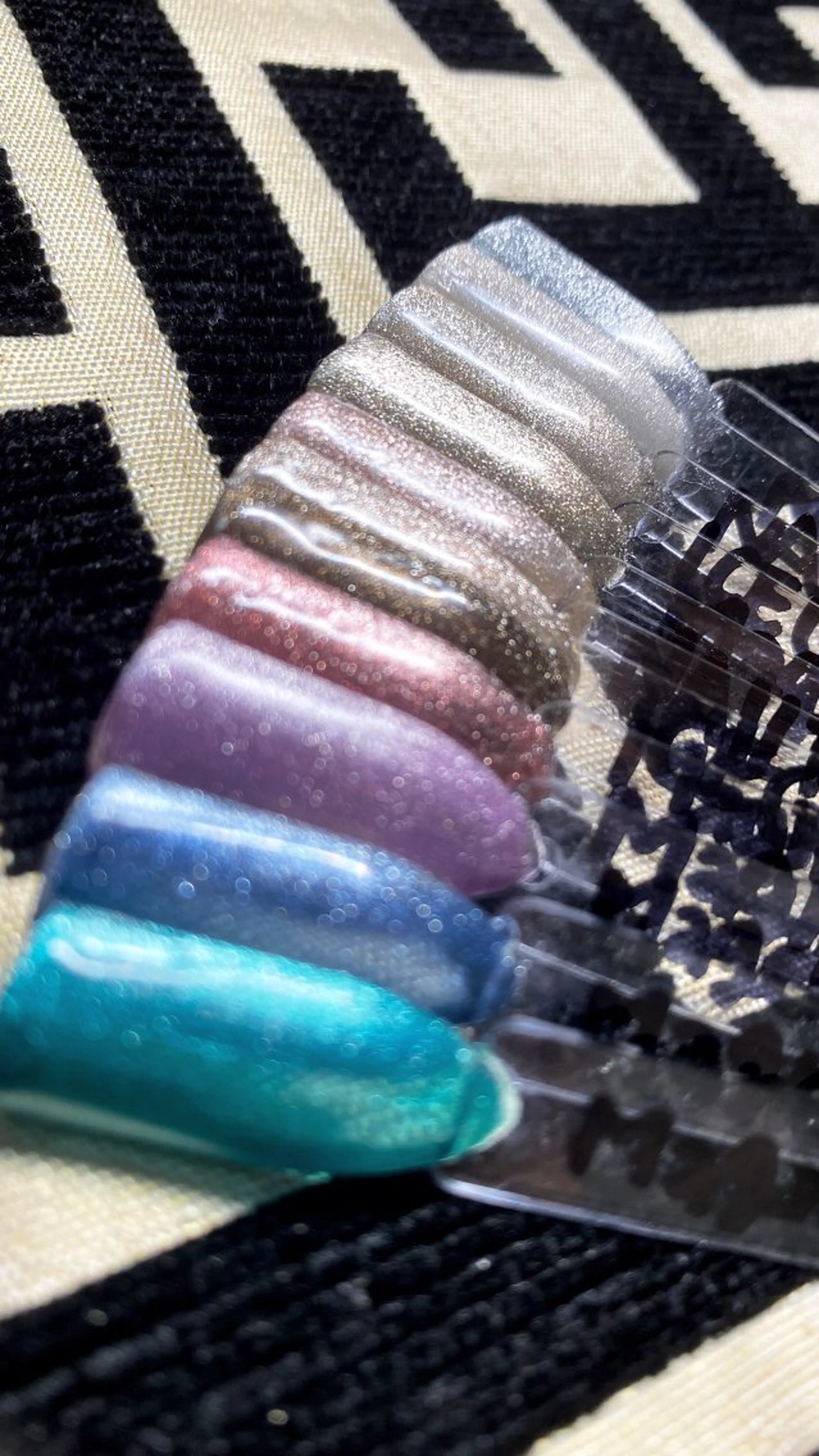 ネイル マグネットネイル Welina ♡♡のネイルデザイン