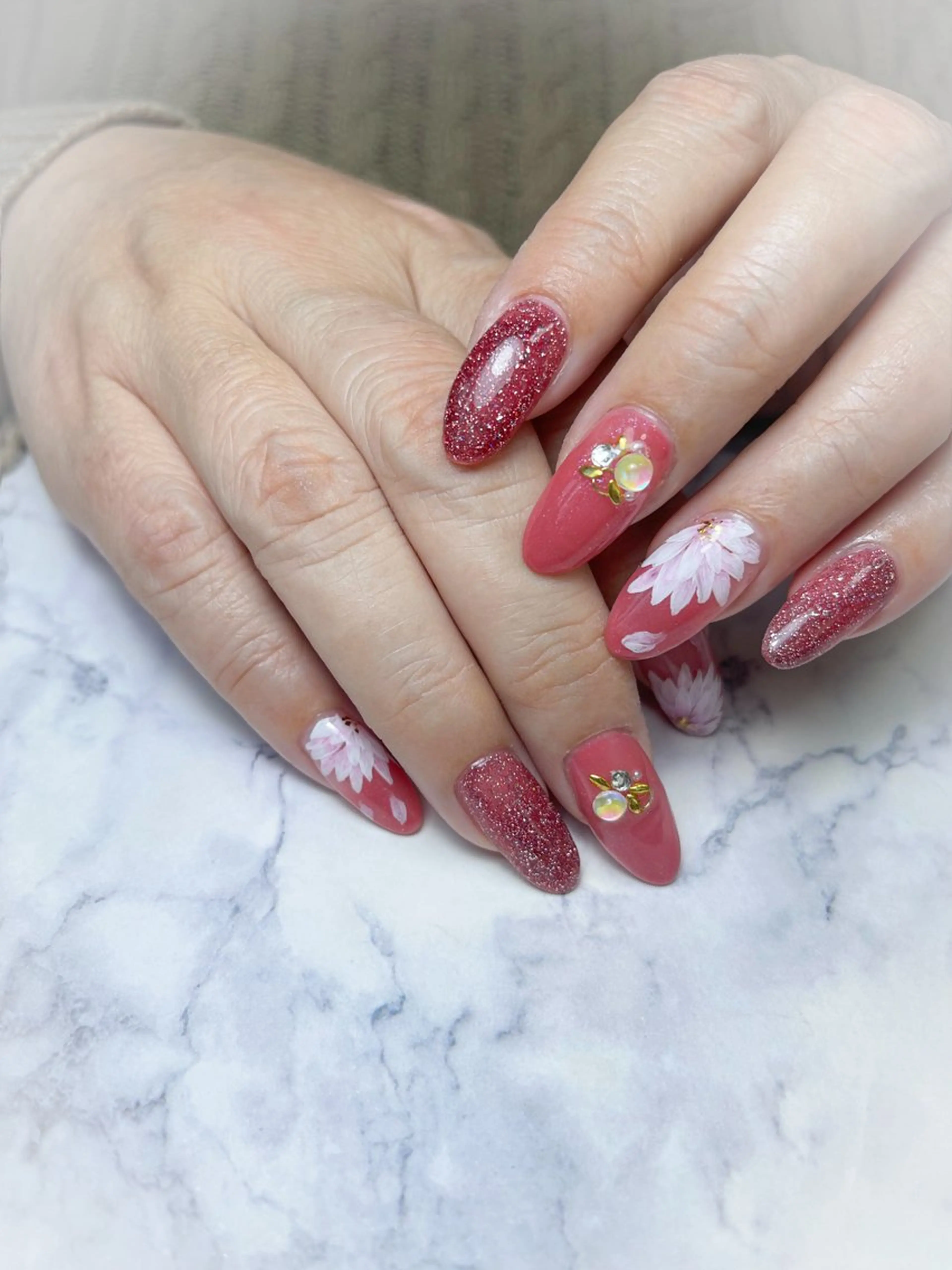 セミロング SAN’zu nailのネイルデザイン