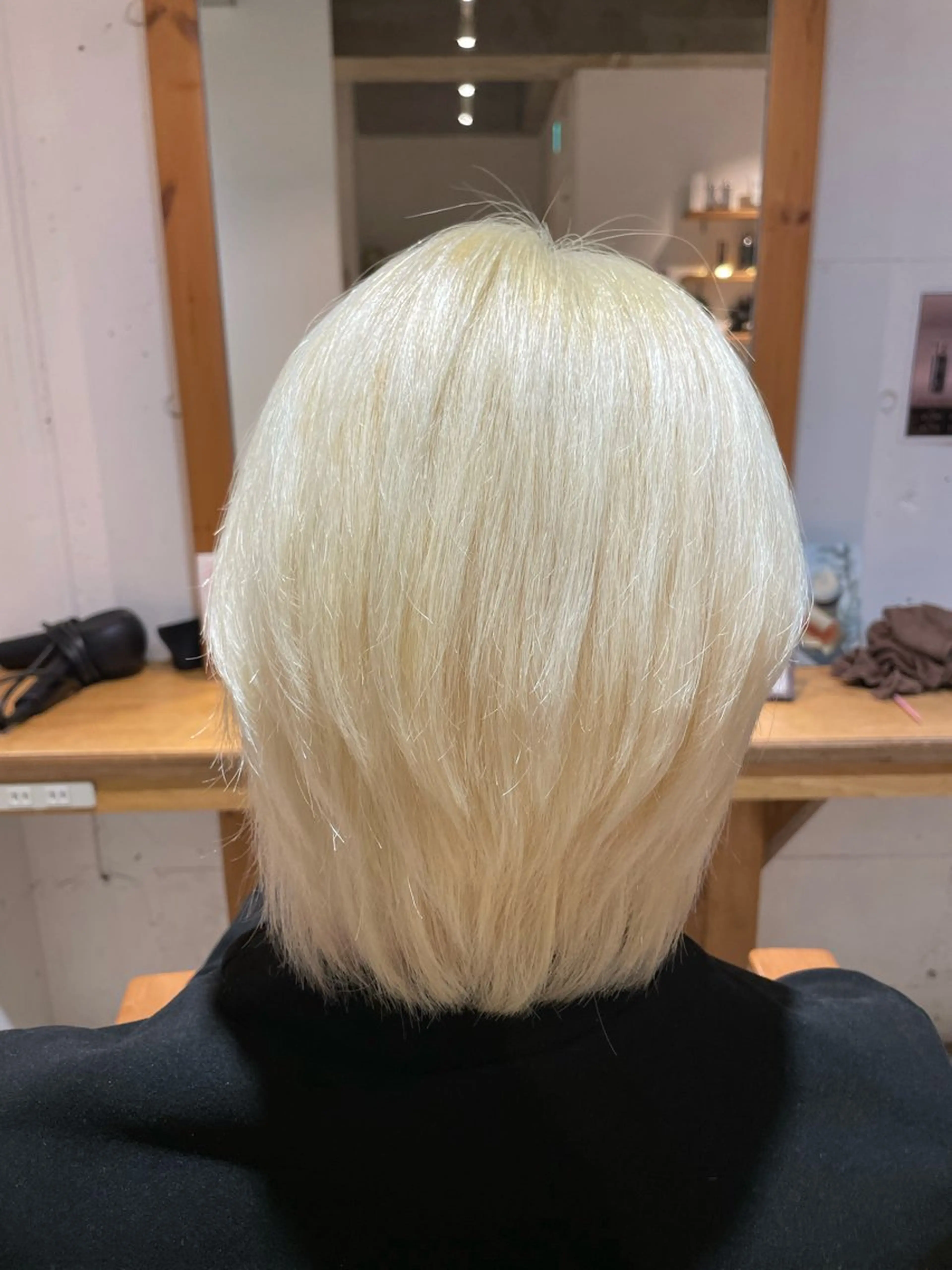 カラー メンズ ケイト🌙 ブリーチカラーのヘアスタイル