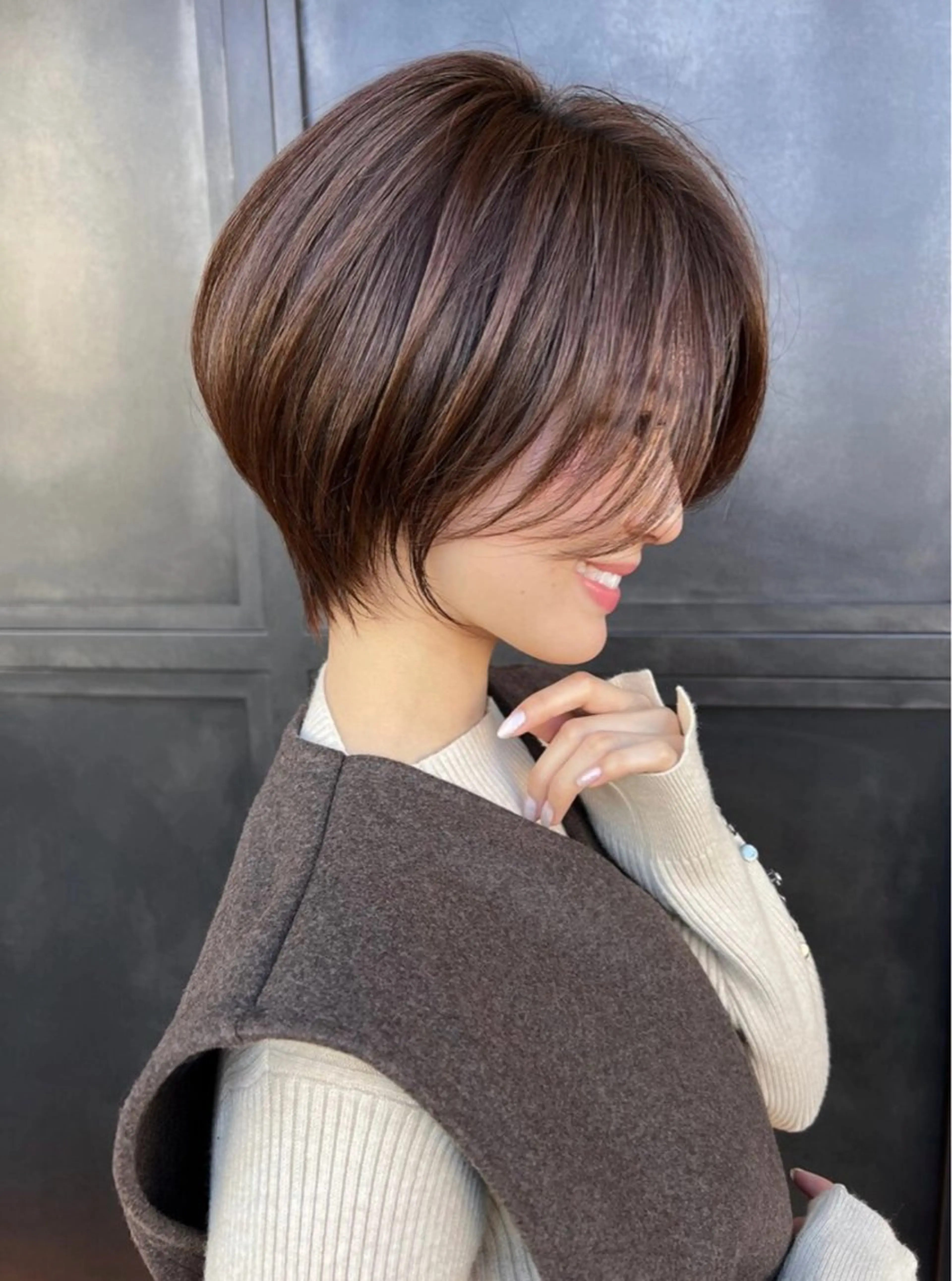 ショート 尾前 了守のヘアスタイル