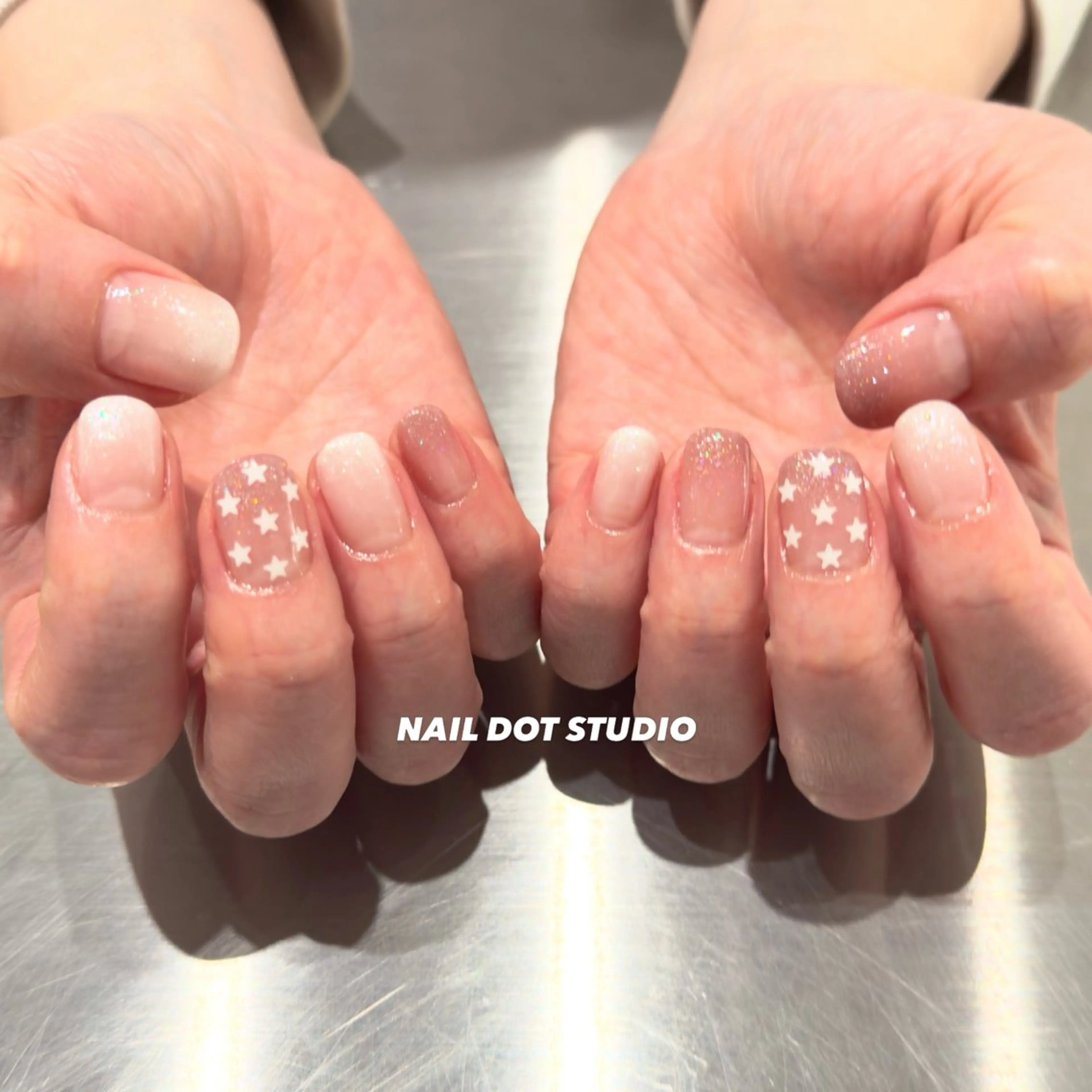 ネイル ハンドネイル NAILDOTSTU DIO SEINAのネイルデザイン