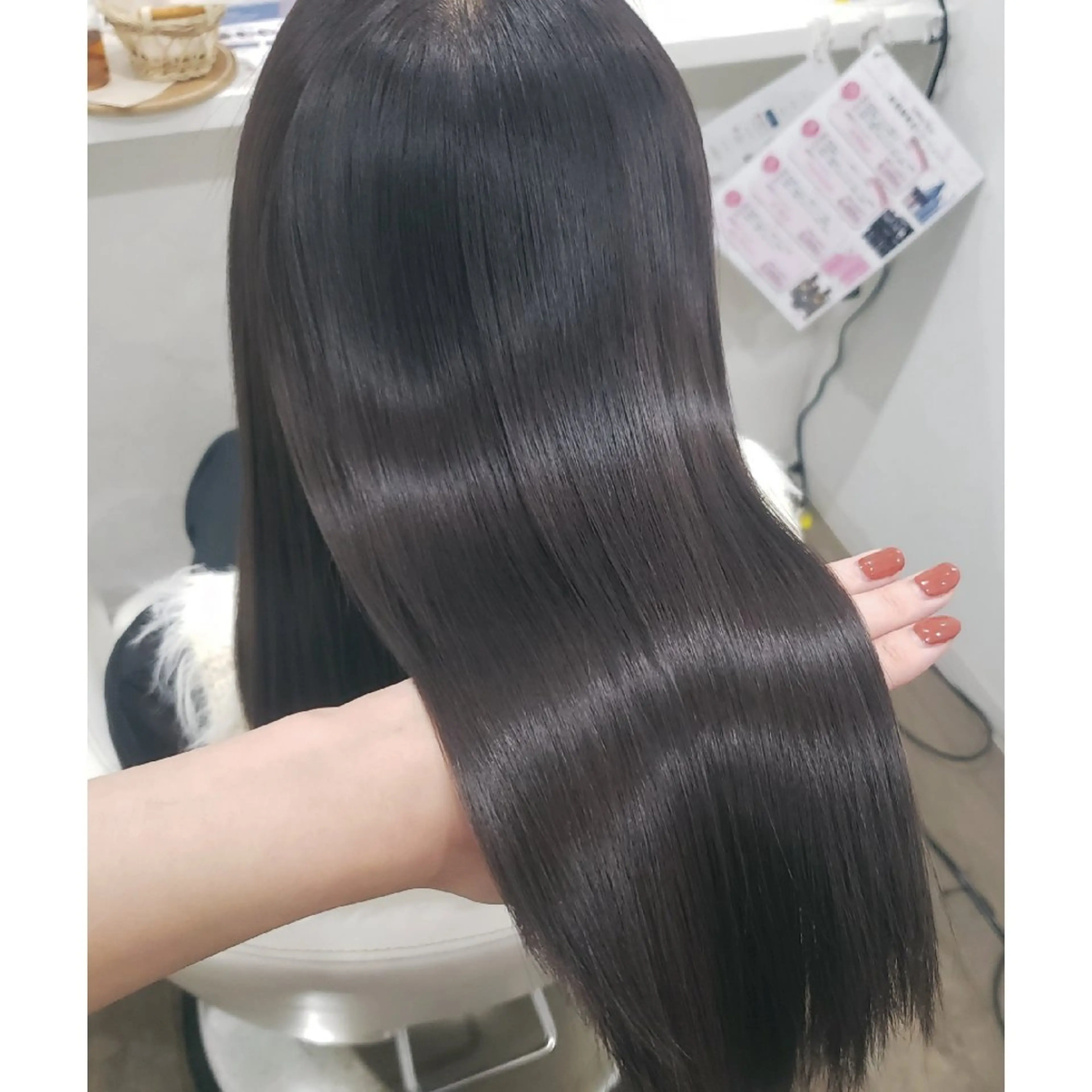 ロング カラー パーマ アッシュ アッシュグレー グレージュ アイスグレージュ 髪質改善 カット ヘアカラー 縮毛矯正 髪質改善サロン🍃 AIRI のヘアスタイル