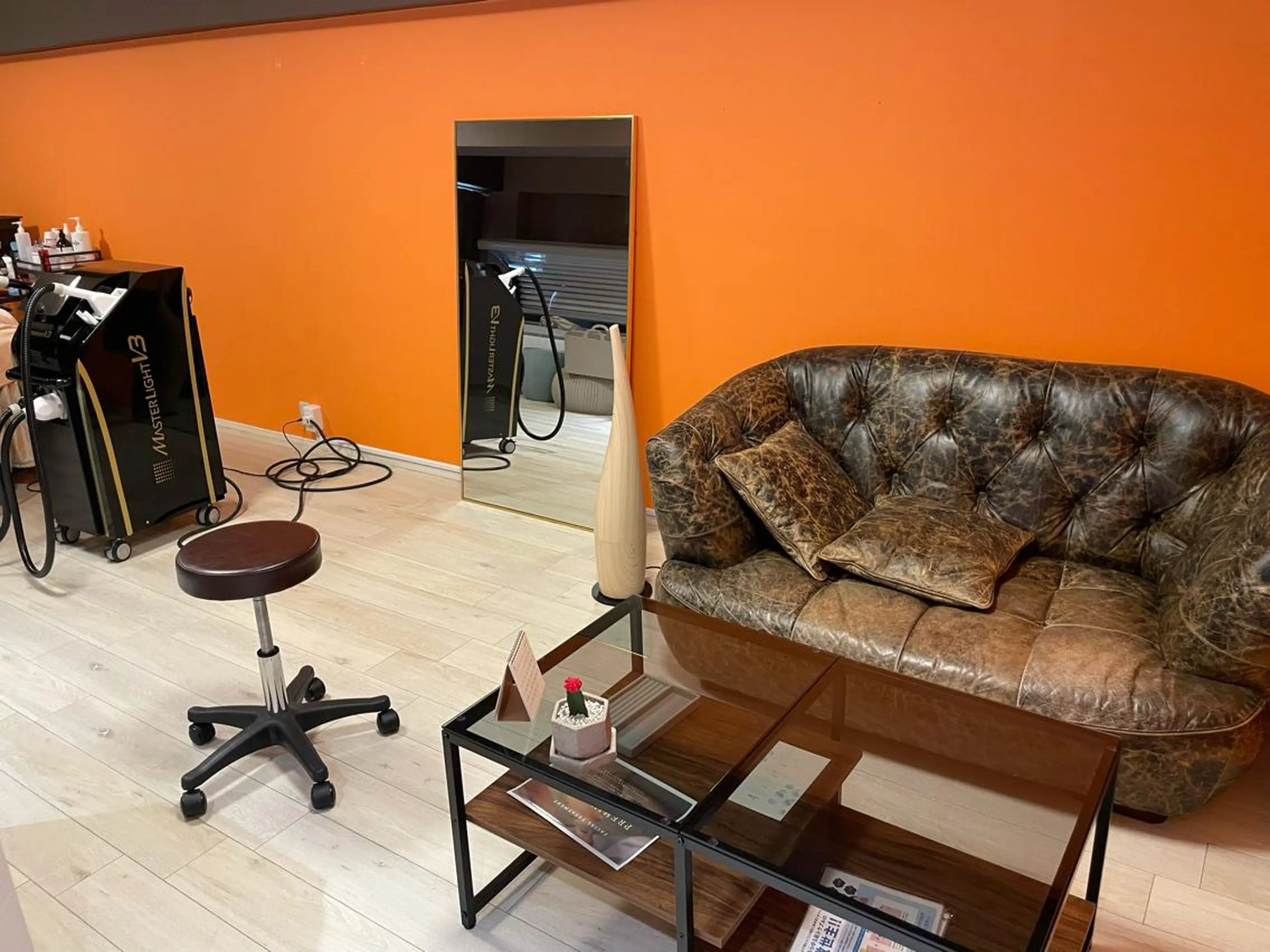 calimelo所属・calimero 美肌脱毛サロンの眉毛・アイブロウイメージ