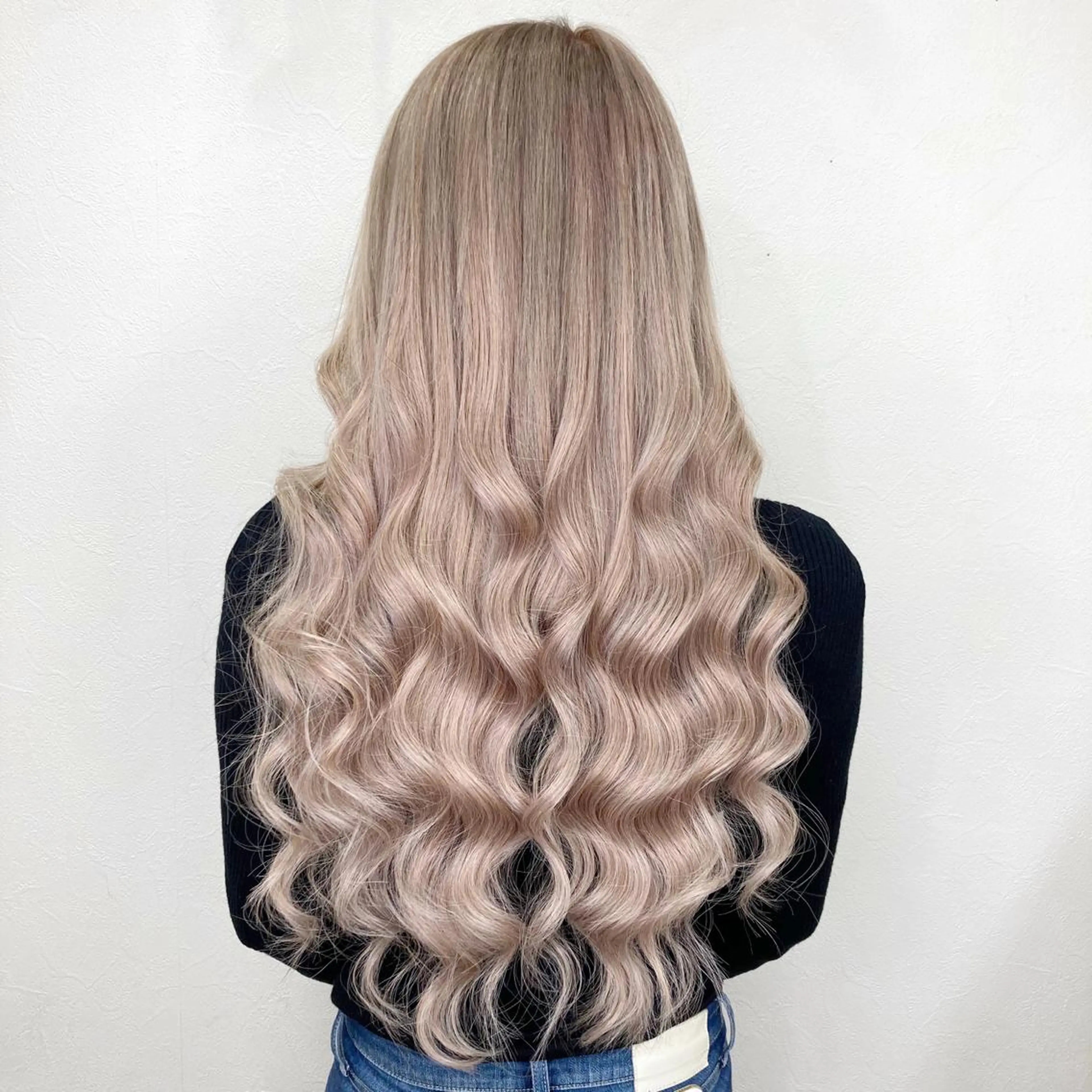 ロング カラー アッシュ ベージュカラー ブリーチ ケアブリーチ ダブルカラー ヘアカラー トリートメント エクステ KEISUKE🐶 カラー✨エクステのヘアスタイル