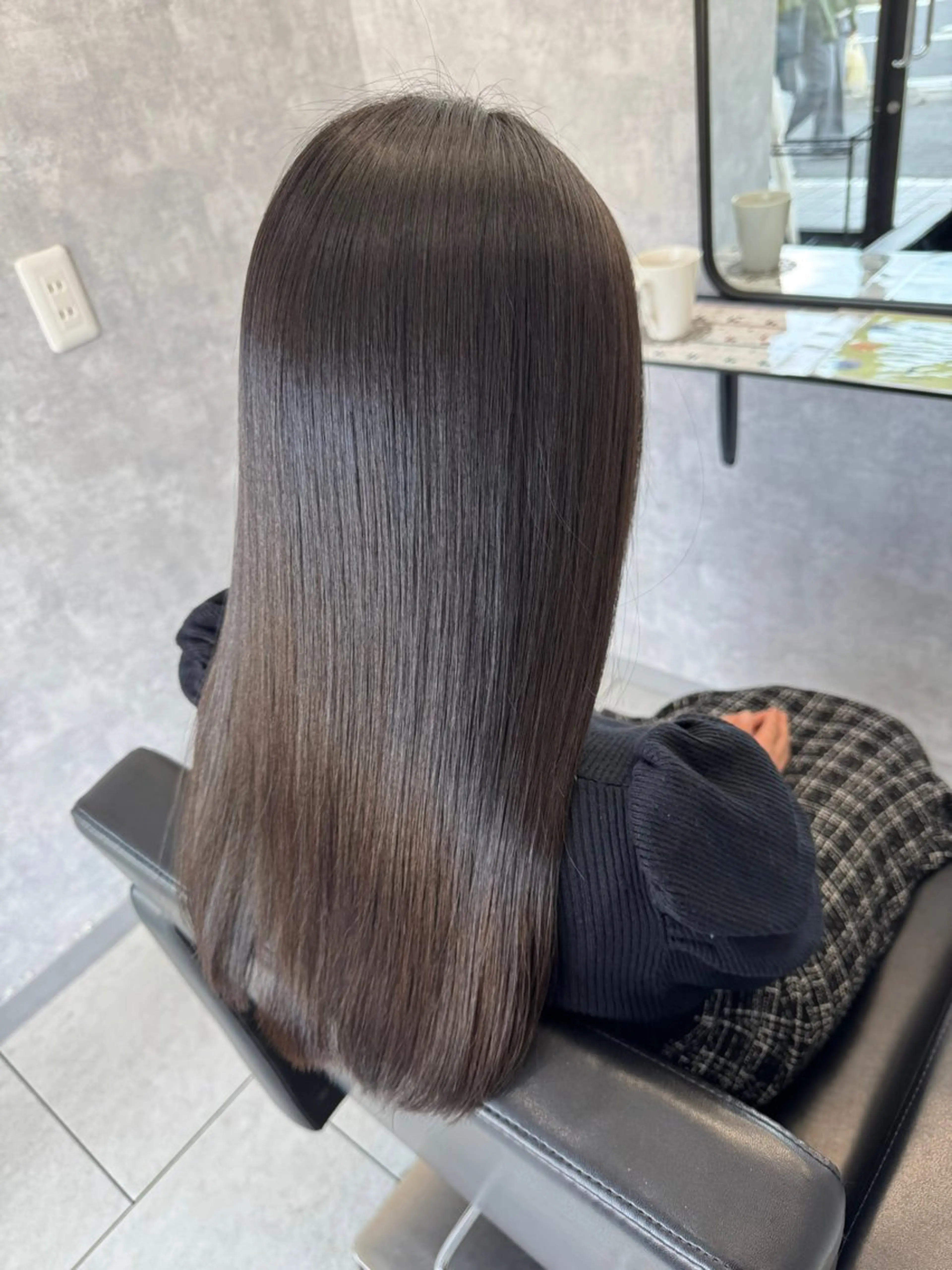 セミロング 髪質改善 レイヤーカット 縮毛矯正 縮毛矯正 トリートメント 中川/縮毛矯正/ 高羽　克明のヘアスタイル