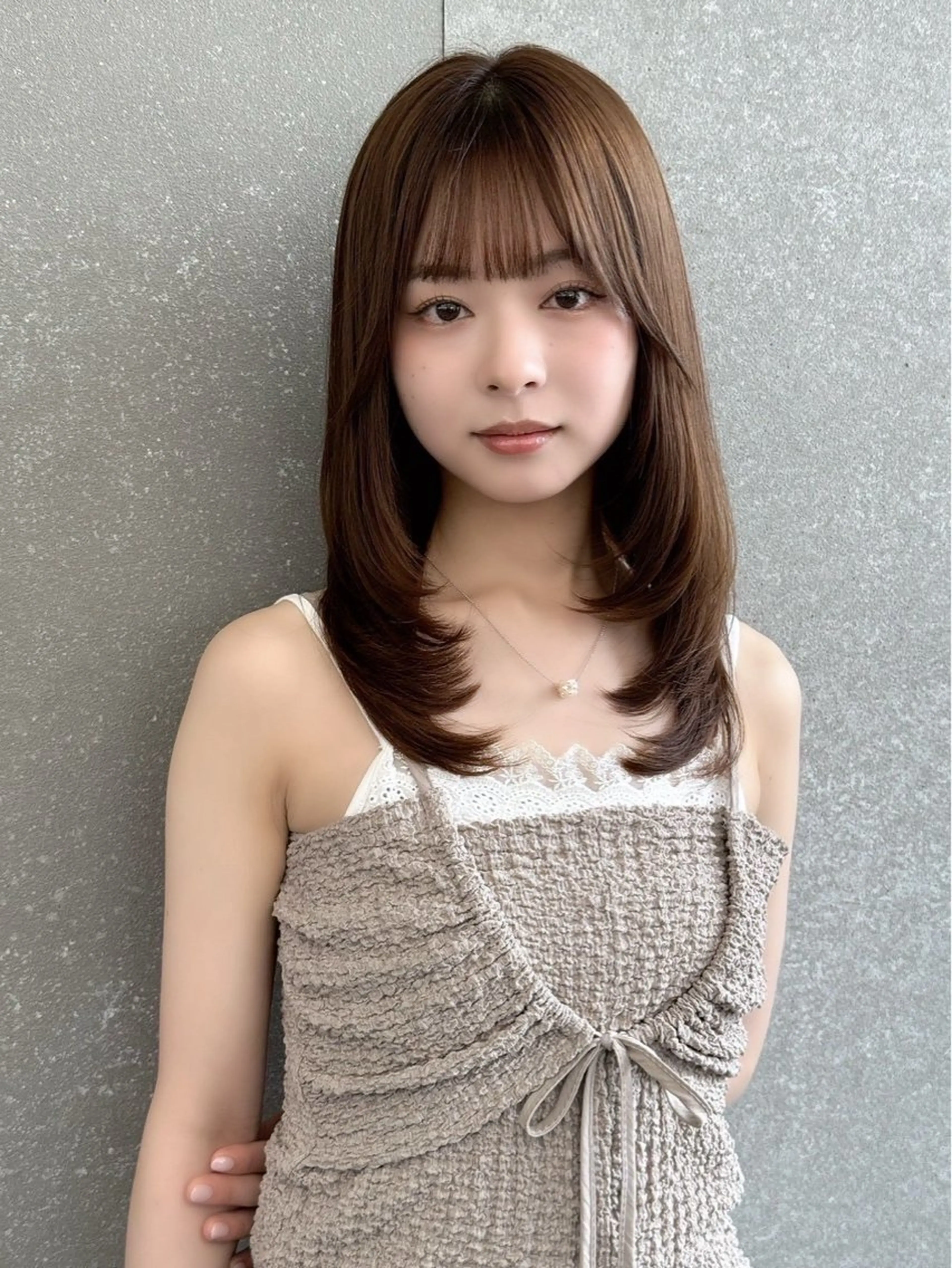 ミディアム カラー 顔まわりレイヤー 顔周りカット レイヤーカット カット ヘアカラー トリートメント 🤍レイヤー/ 縮毛矯正🖤菊池瑛士のヘアスタイル