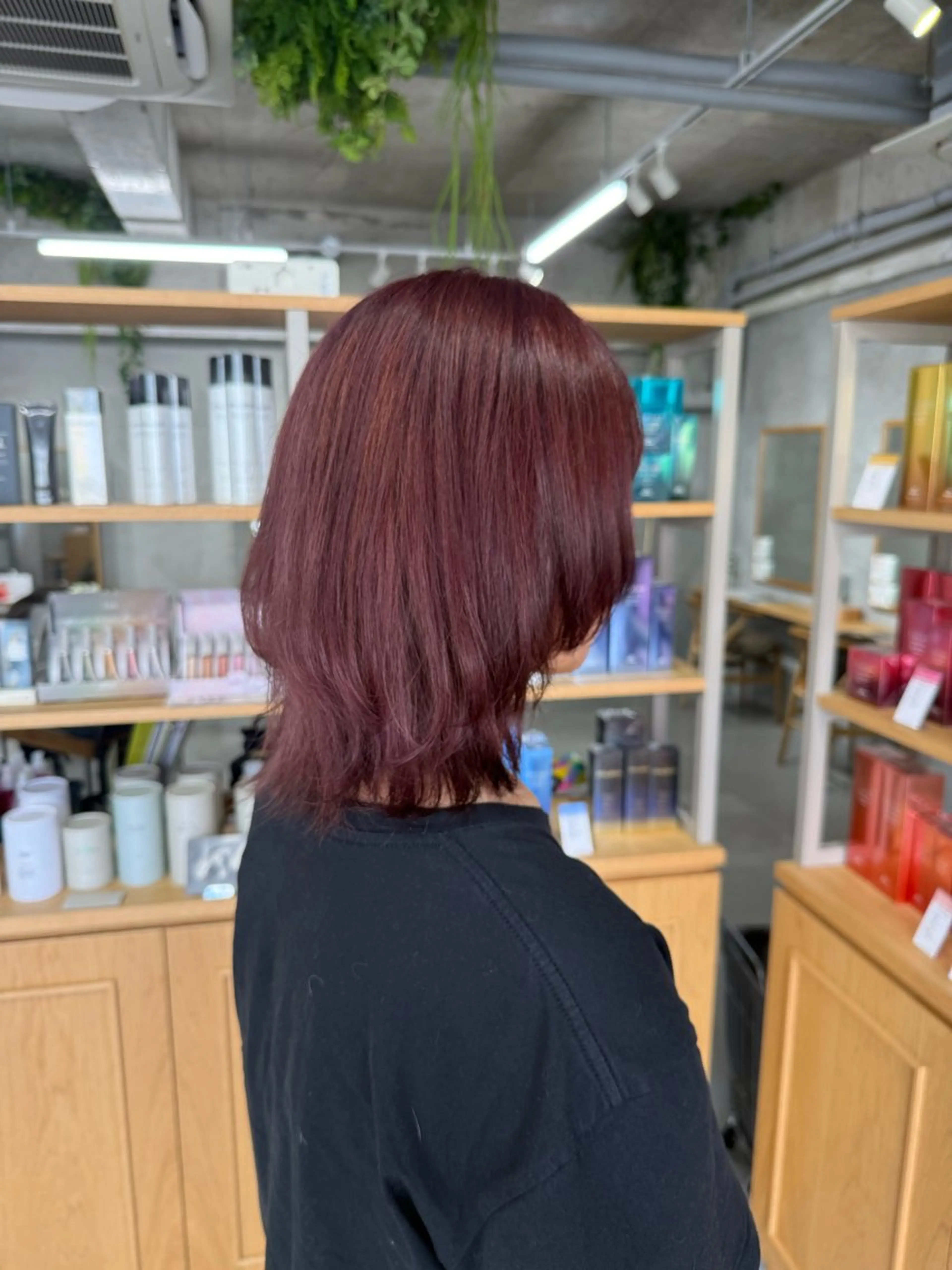 カラー 湯浅 慈園のヘアスタイル