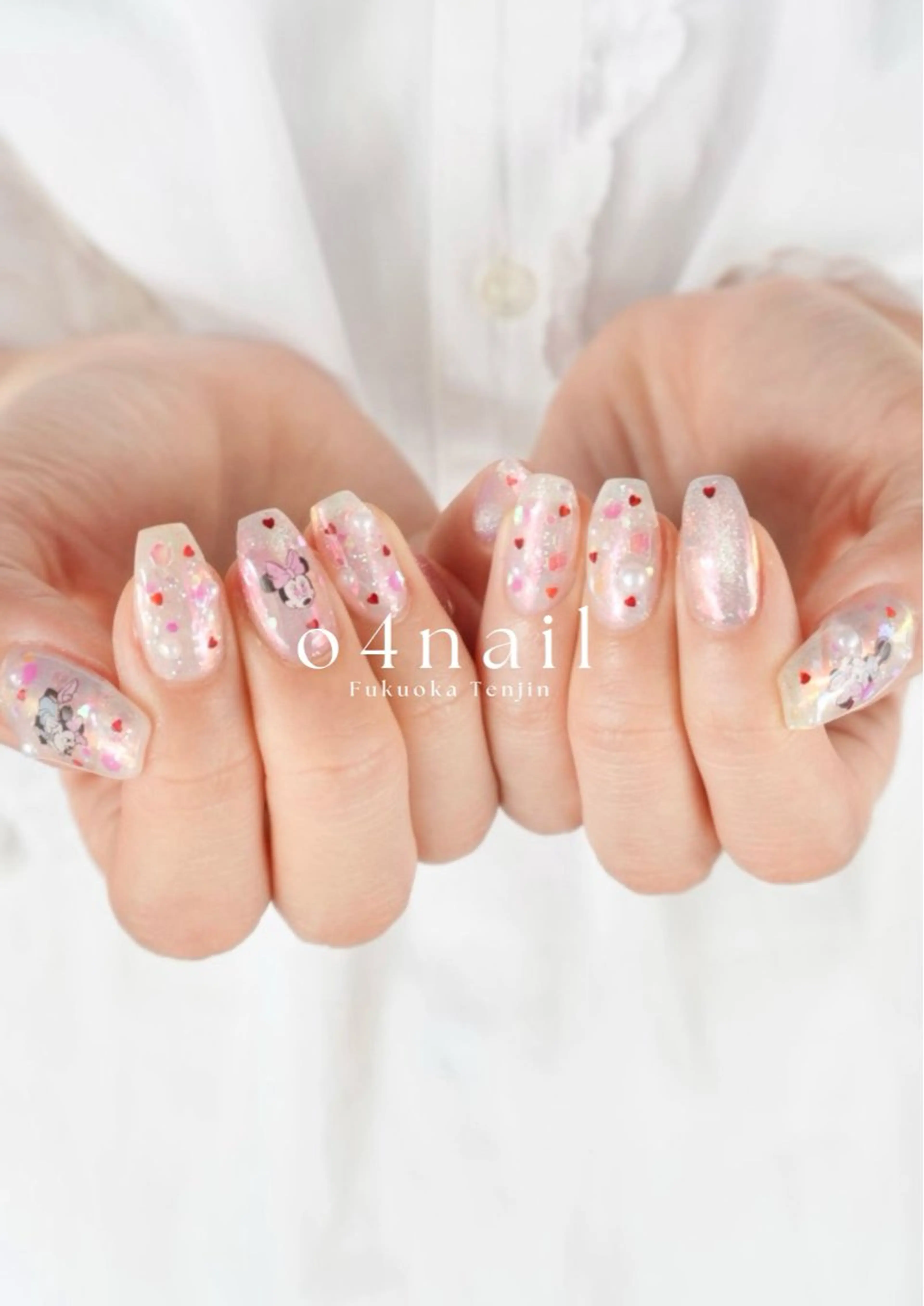 ネイル オーロラネイル クリアネイル ハート マグネットネイル ピンク ハンドネイル o4nail___ ARISAのネイルデザイン