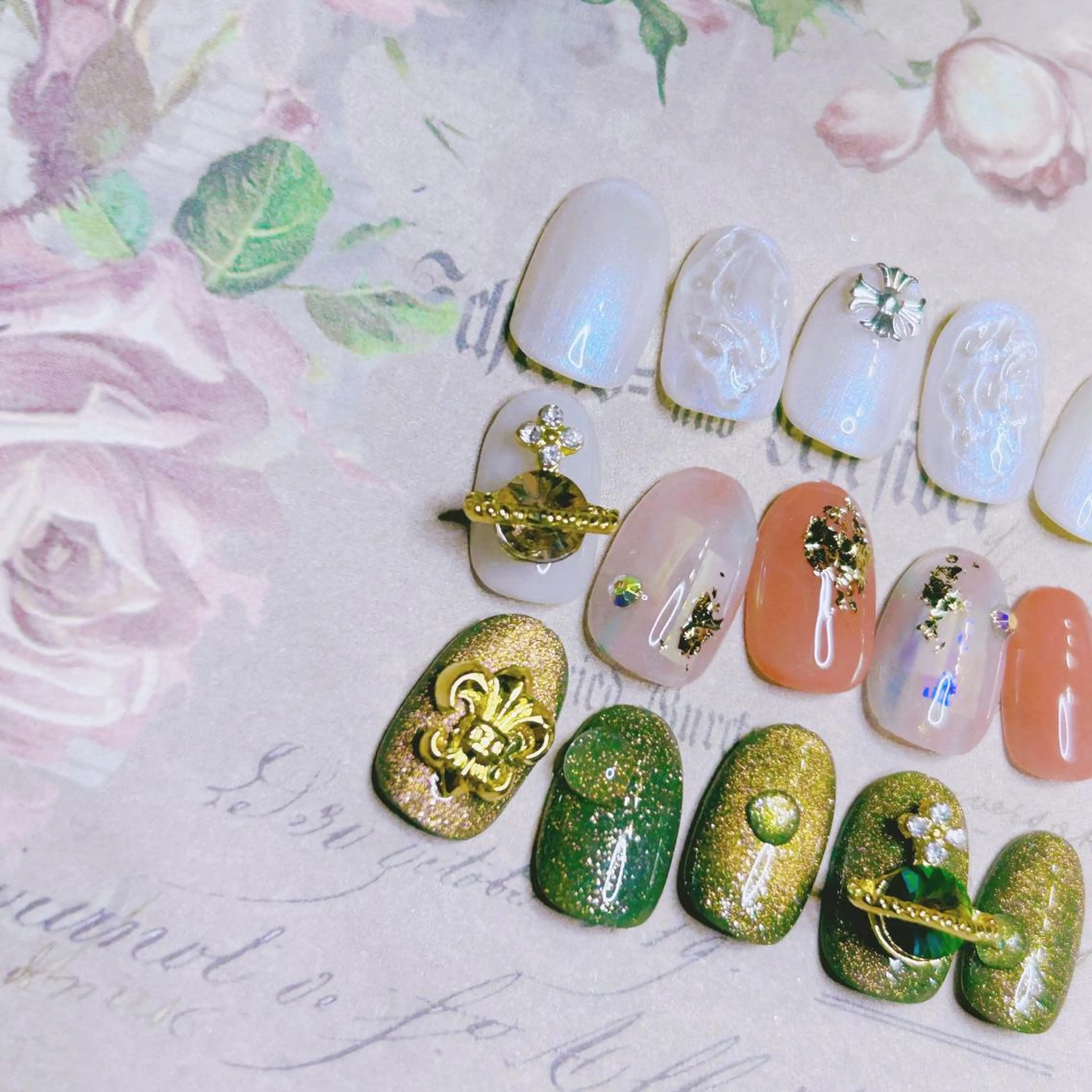 ネイル NOI ROUGEのネイルデザイン