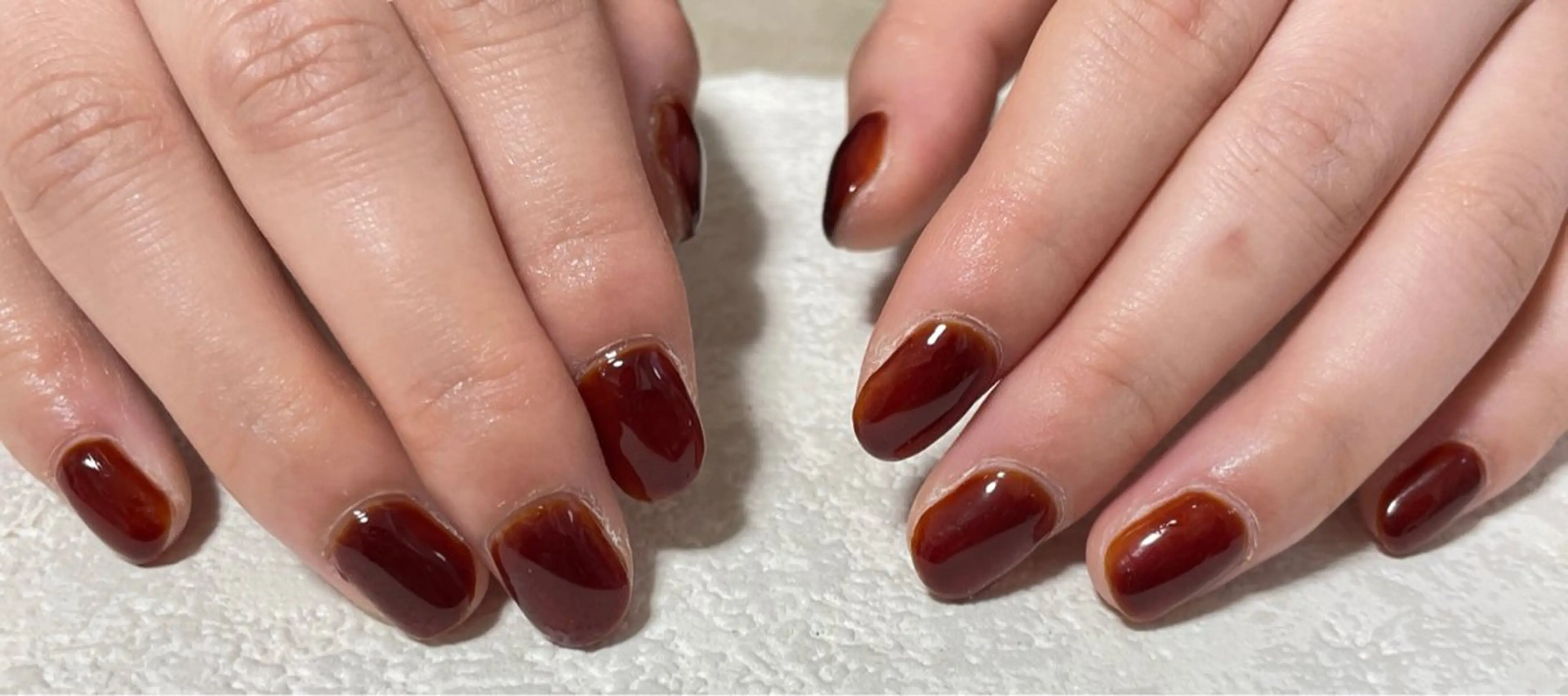 ネイル オーロラネイル ブラウン フットネイル フレンチネイル ジェルネイル ハンドネイル mogunail &blowのネイルデザイン