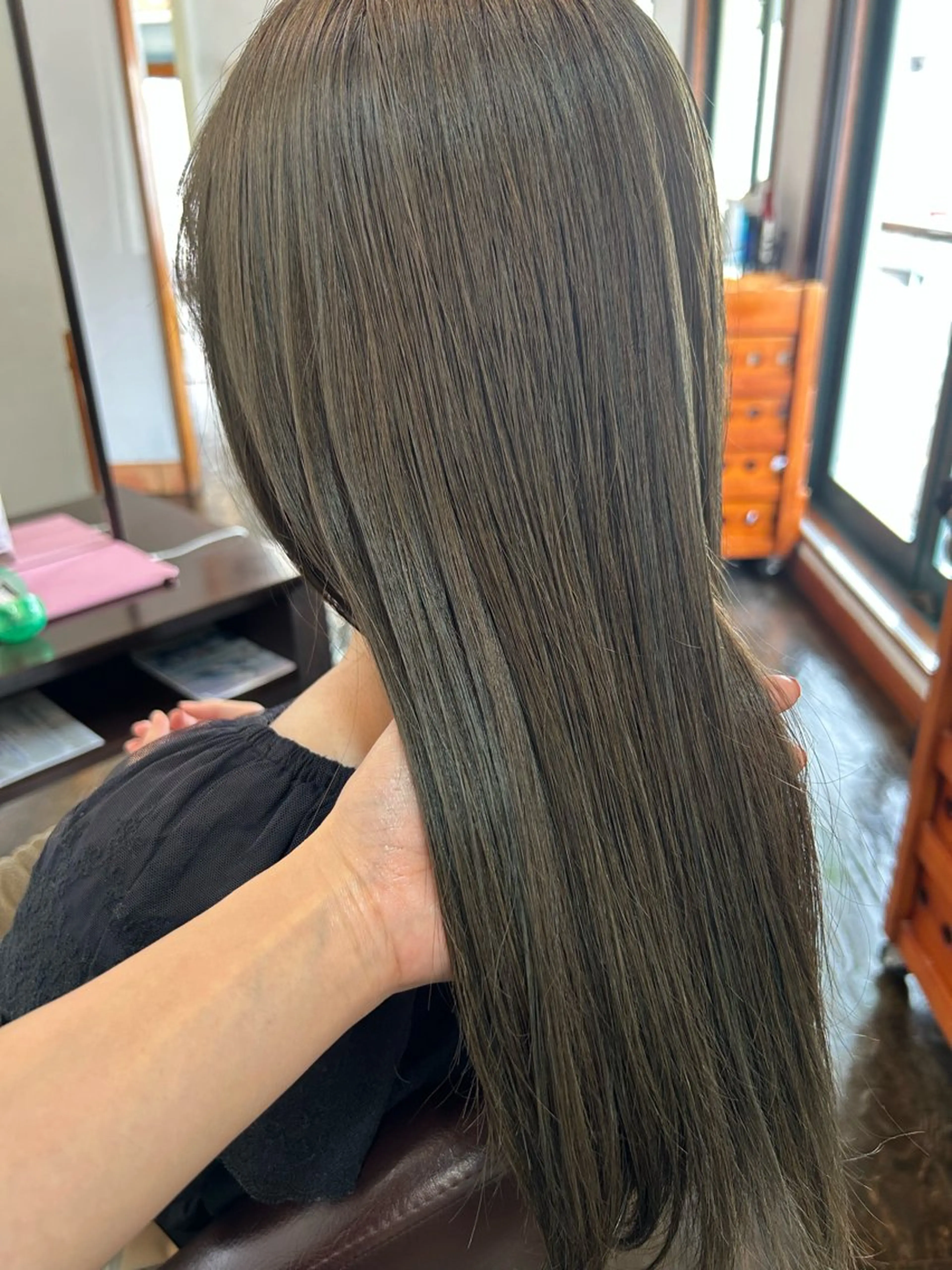 カラー オリーブカラー 坂本 瑞季 🤍 髪質改善のヘアスタイル