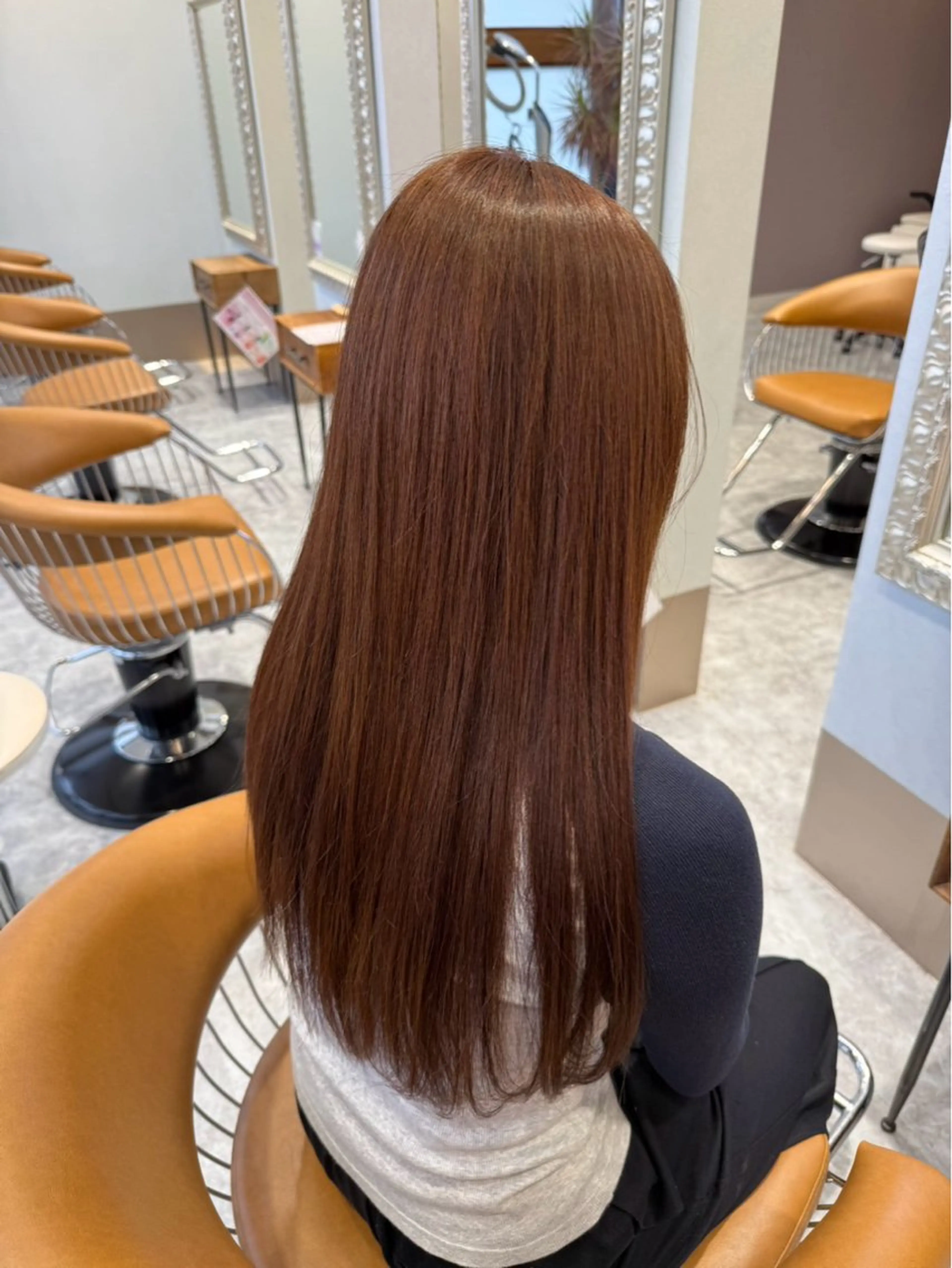 ロング カラー ベージュカラー オレンジ オレンジベージュ emusalon . Akika‎✮*｡ﾟのヘアスタイル